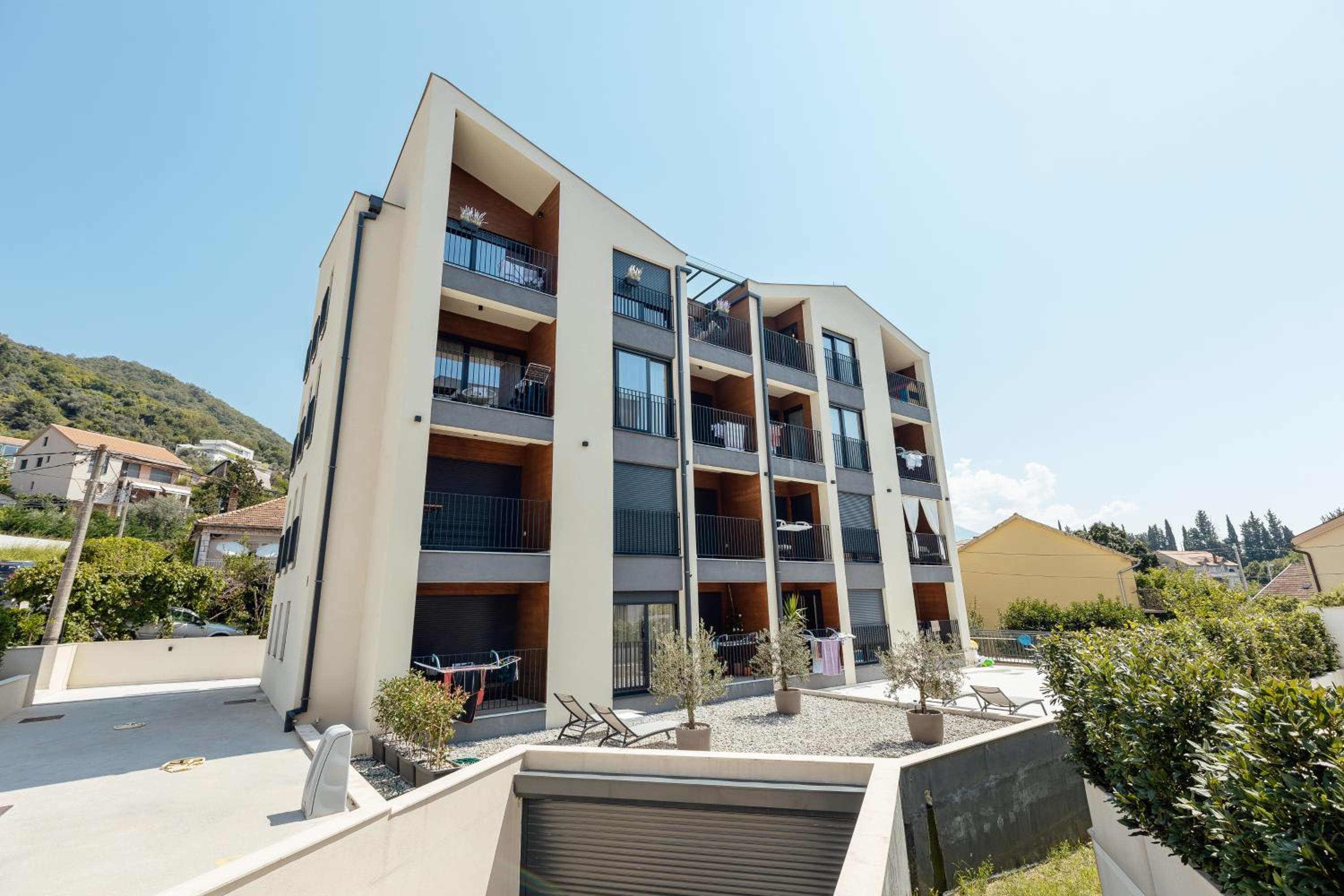Pool résidence apartment Tivat
