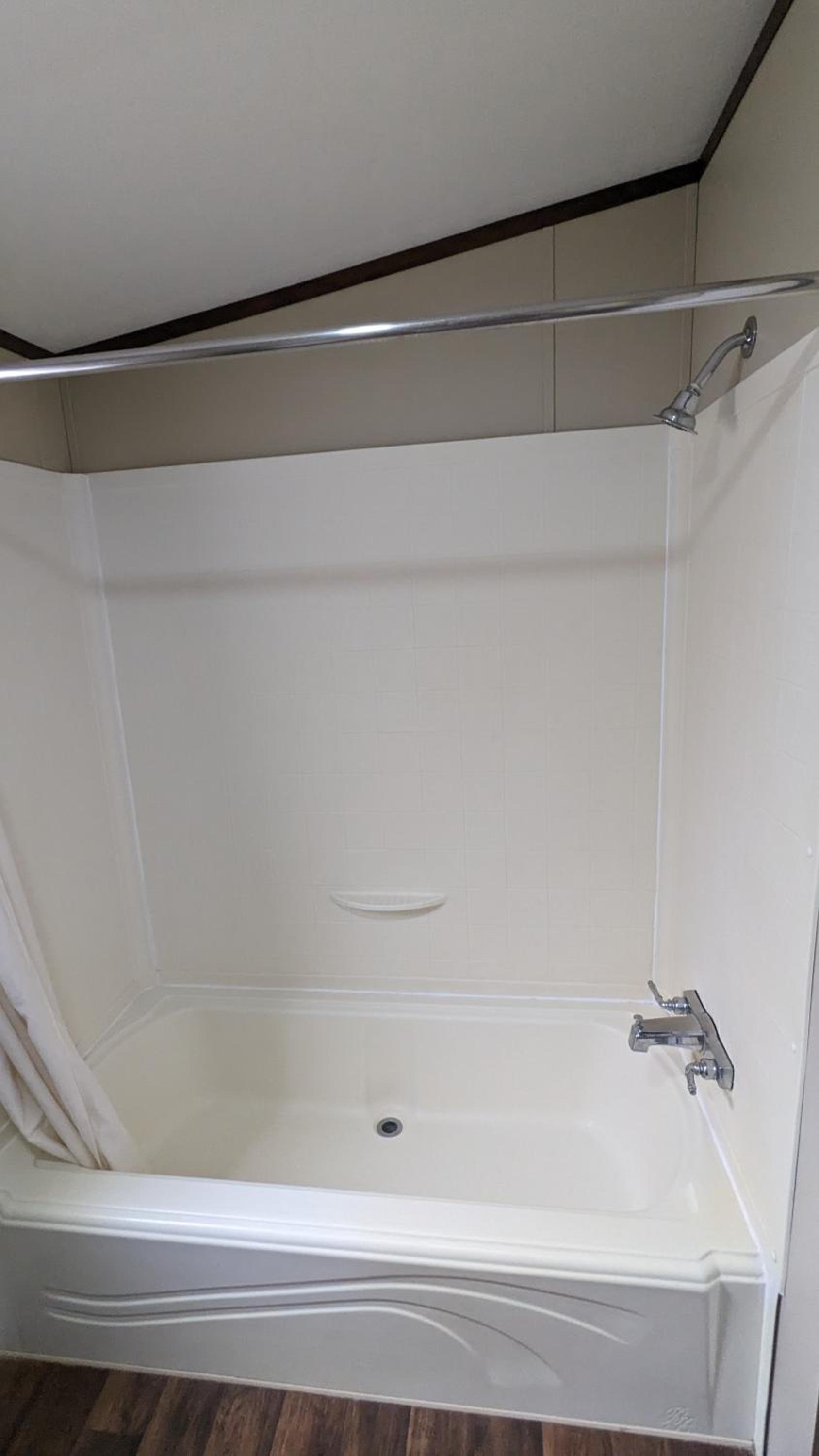 Hillcrest Inn & Suites Ozona view 2