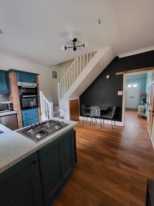 Number One Bridgefoot Cottage