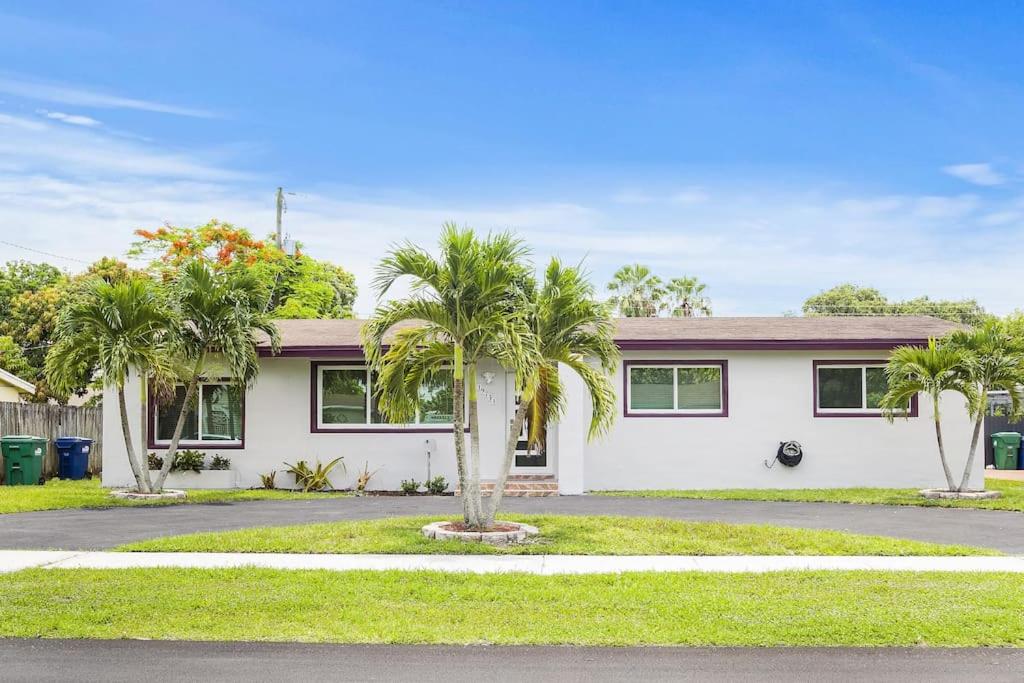 Miami 3BR Cozy Home w/ Spacious Yard