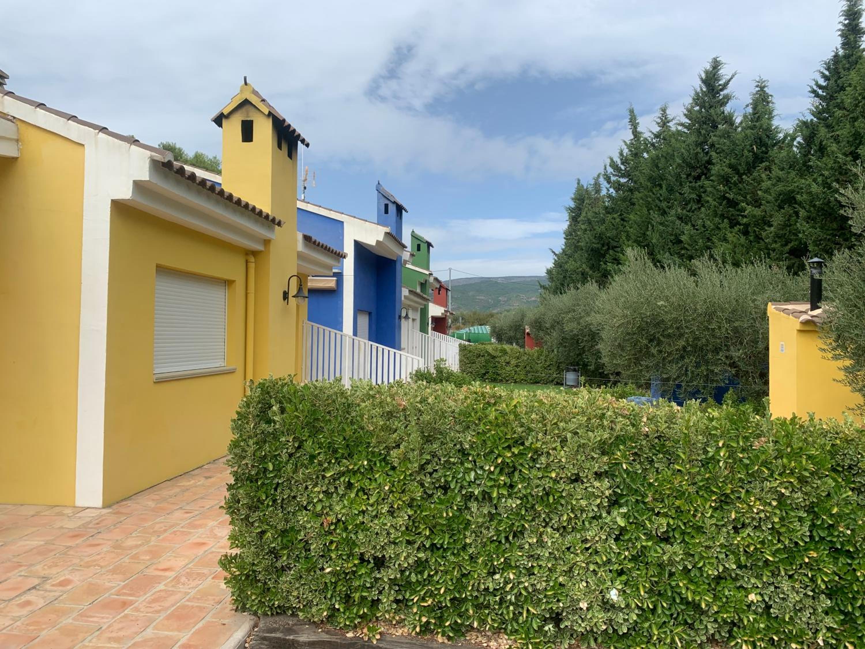 COLORES DE TAHONA TURISMO RURAL MORATALLA