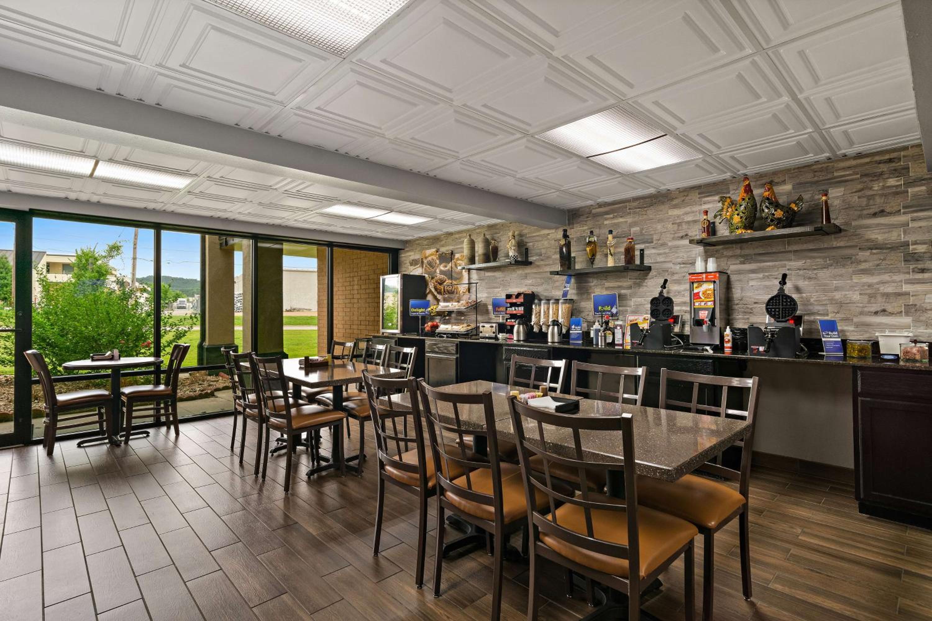 Best Western Windsor Suites