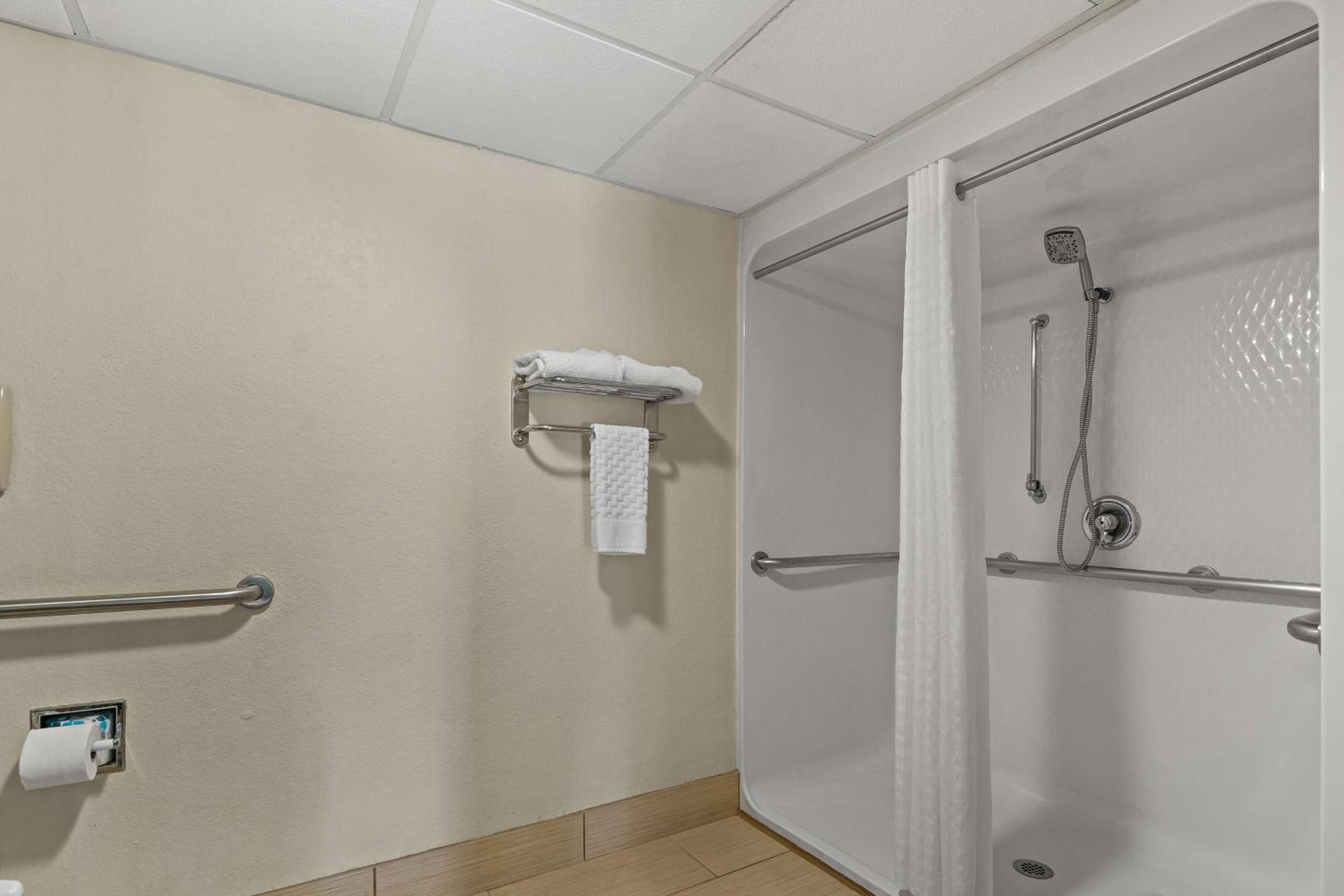 Best Western Windsor Suites