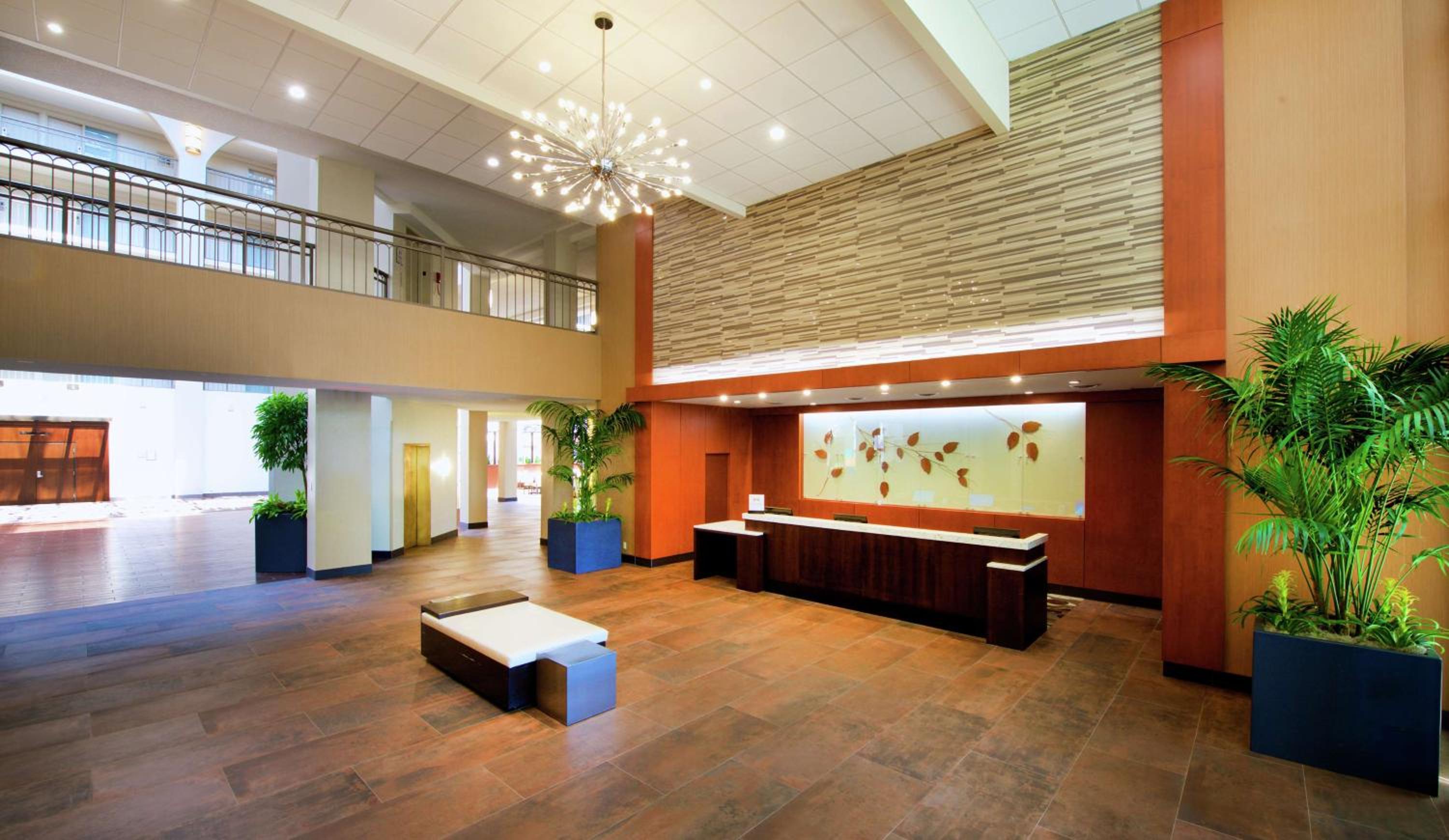 Embassy Suites by Hilton Cincinnati Northeast - Blue Ash - Property Image 3