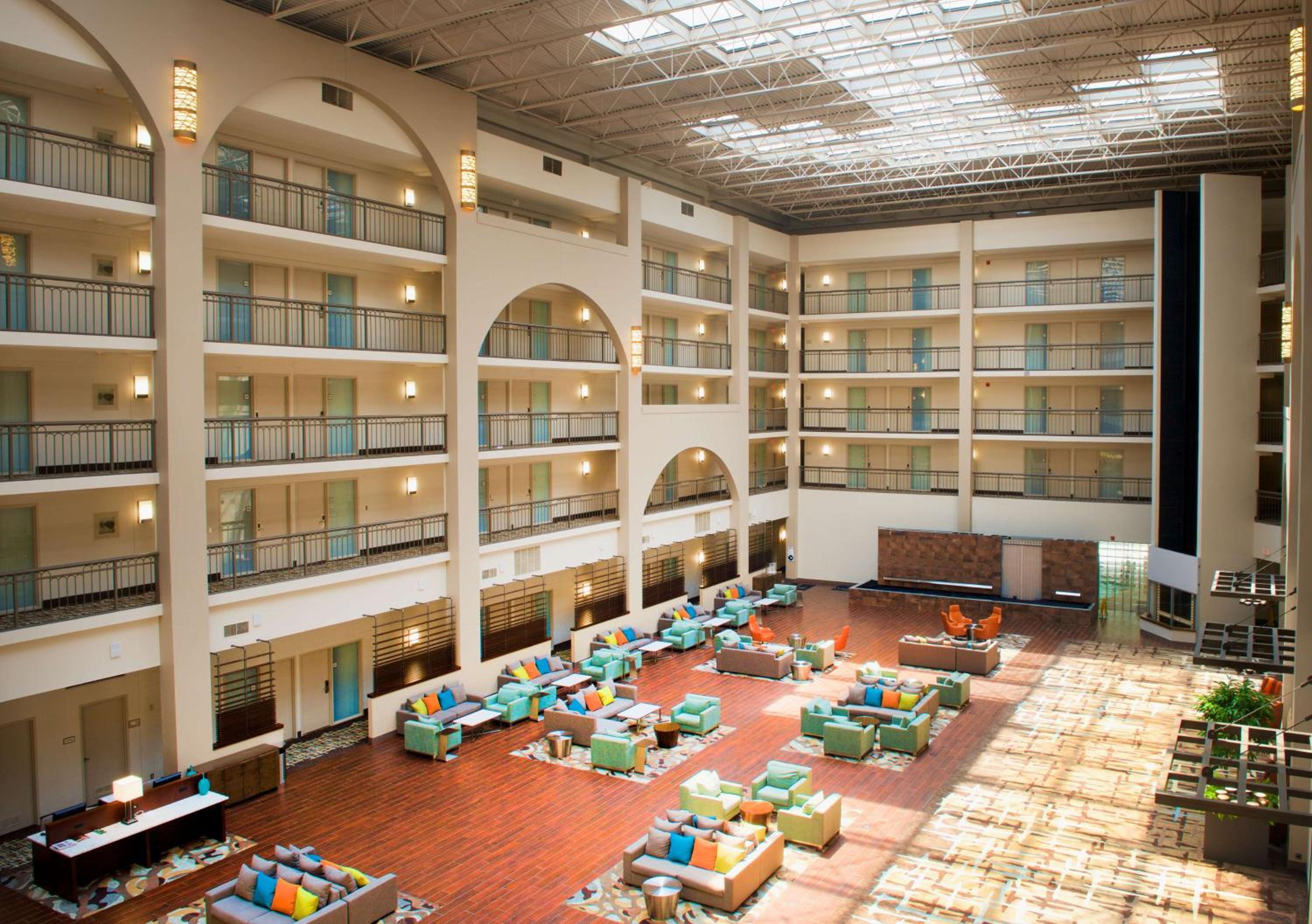 Embassy Suites by Hilton Cincinnati Northeast - Blue Ash - Property Image 6