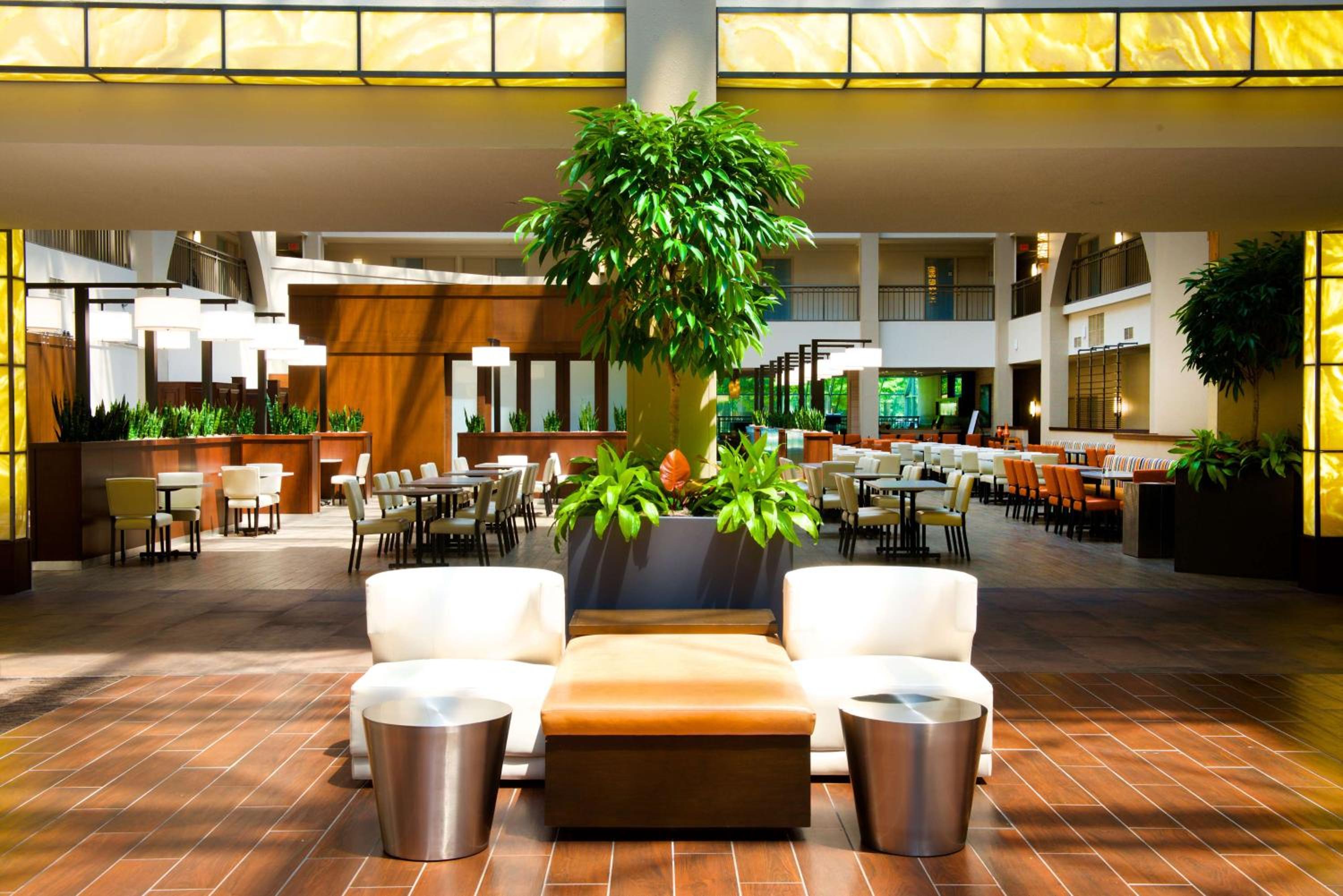 Embassy Suites by Hilton Cincinnati Northeast - Blue Ash - Property Image 7