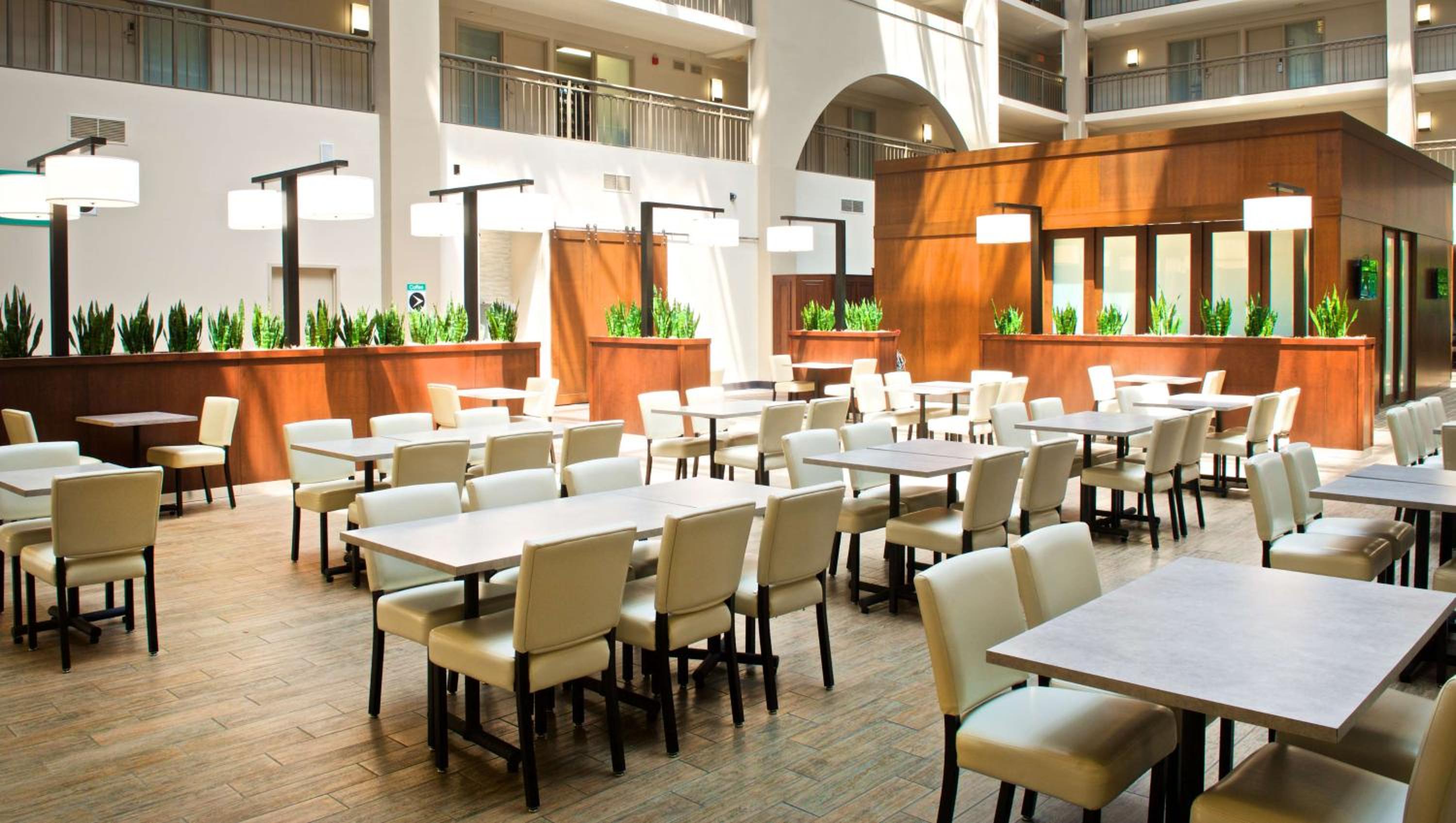 Embassy Suites by Hilton Cincinnati Northeast - Blue Ash - Property Image 11