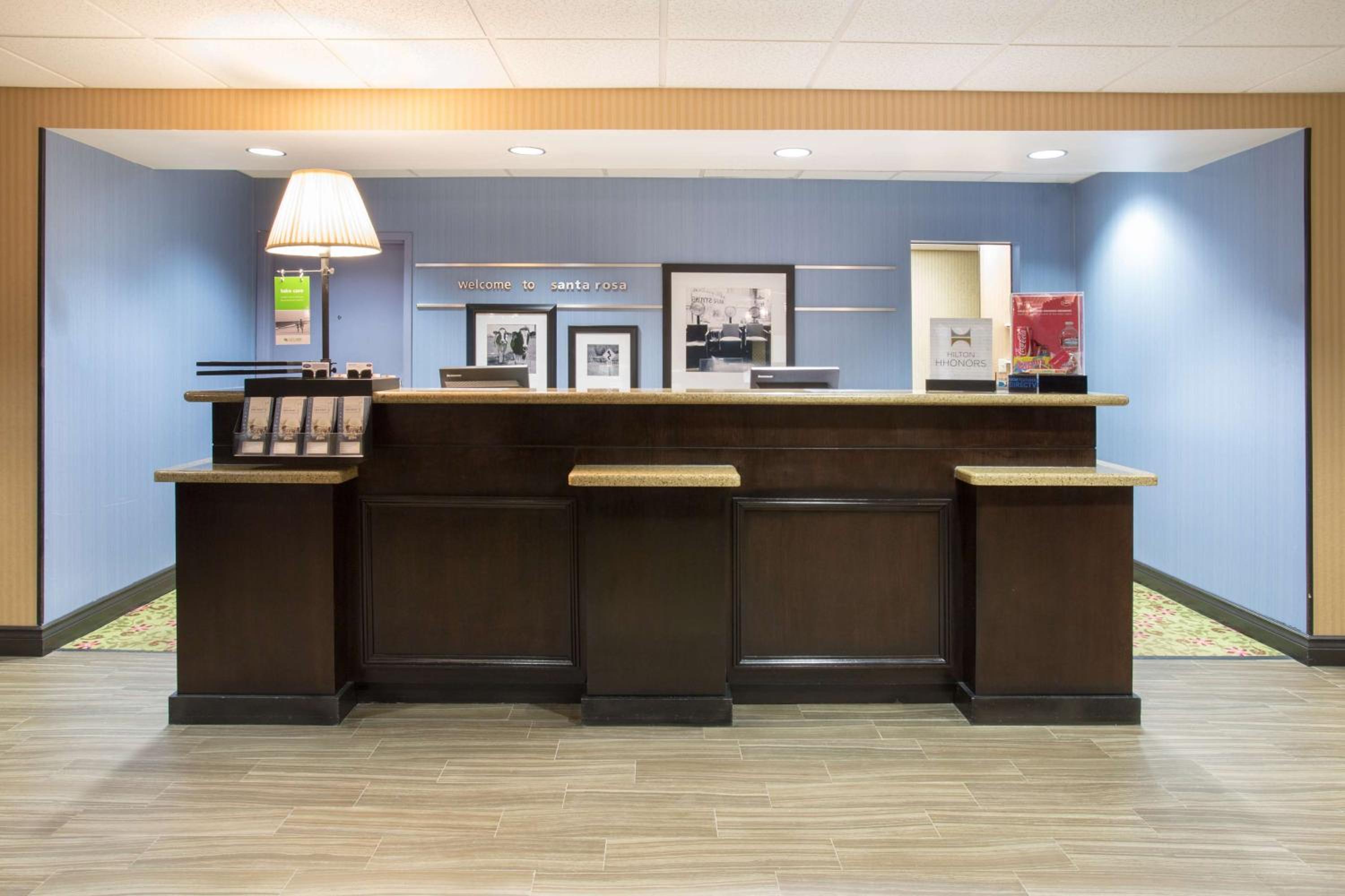 Santa Rosa Vacations - Hampton Inn Santa Rosa - Property Image 4