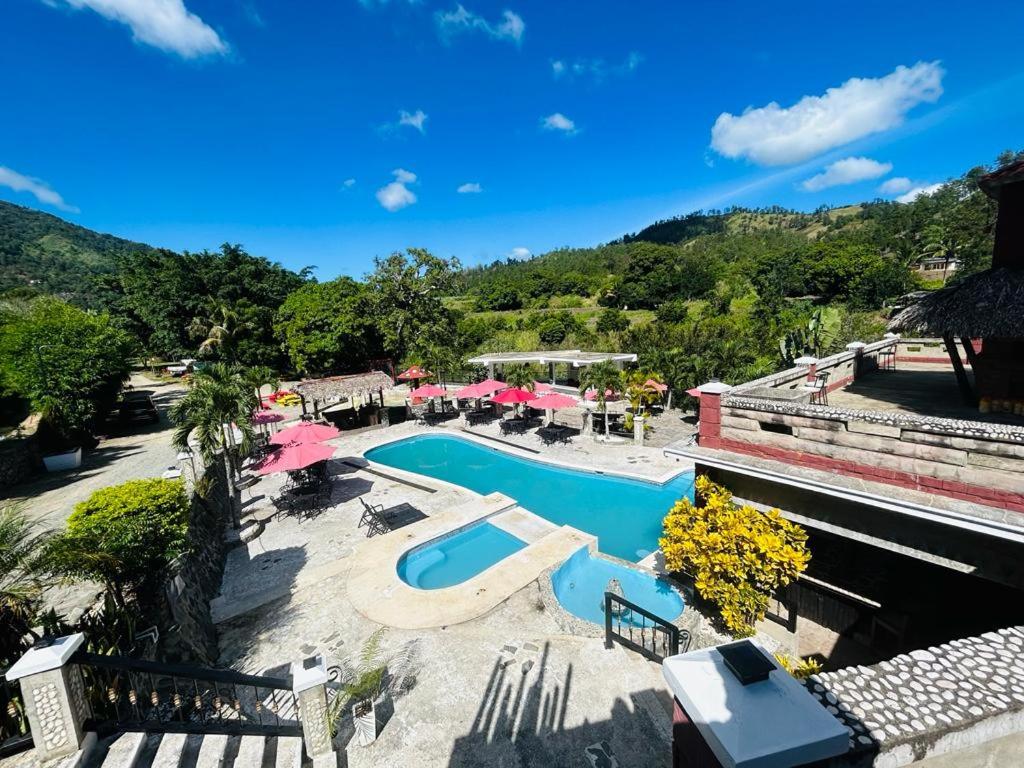 Villa La Montaña