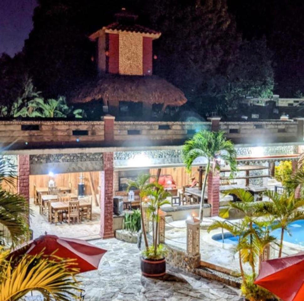 Villa La Montaña