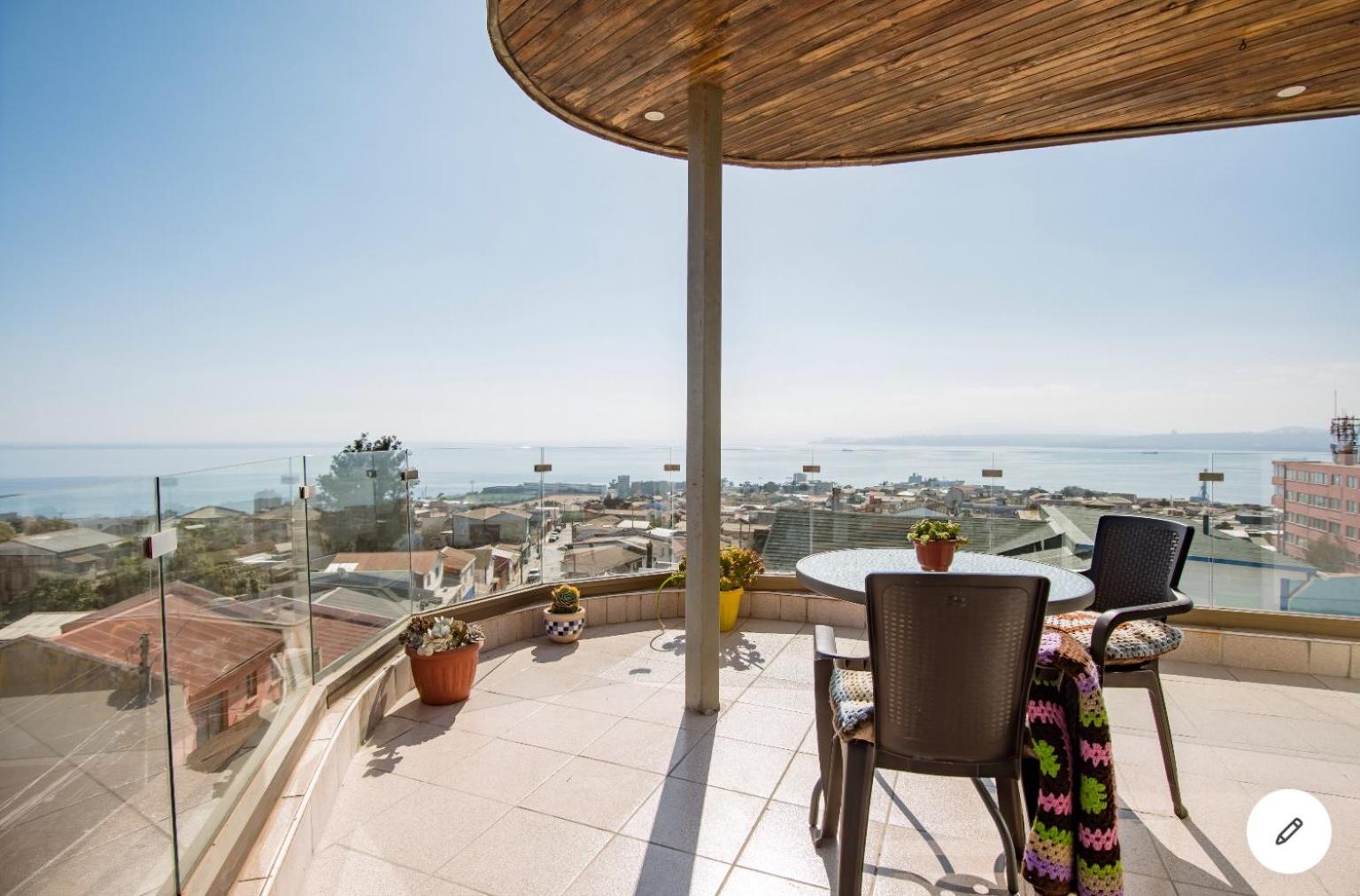 Hostal lala porteña vista al mar, baño privado y desayuno