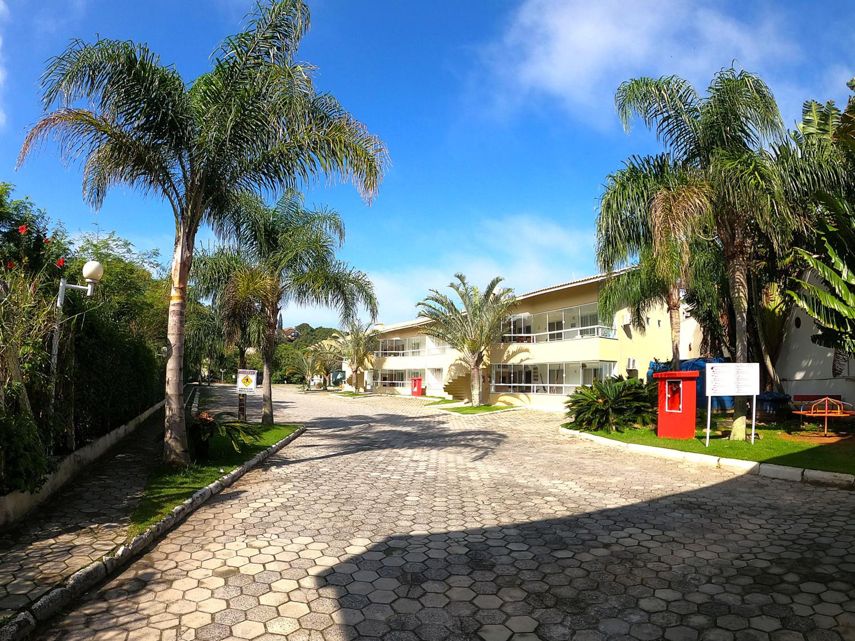 124 - Apartamento 3 dormitórios condomínio fechado