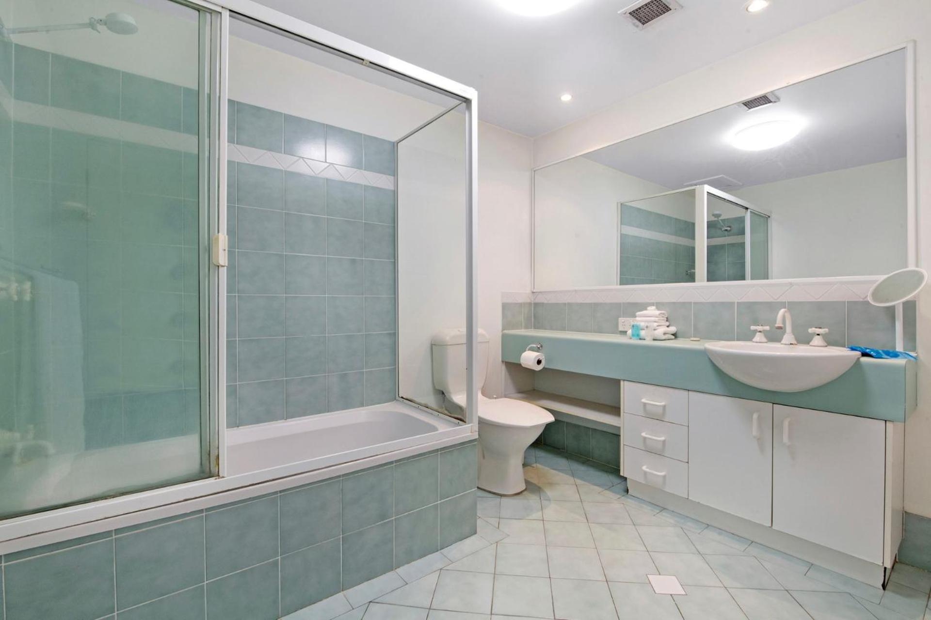 Paradise Ocean 2 Bedroom Apartment - CoastHM