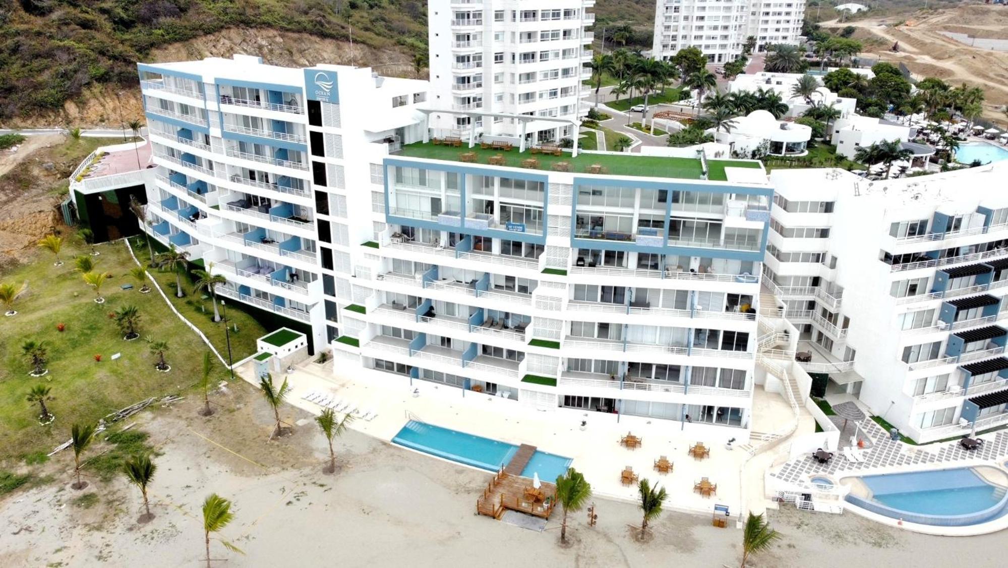 Apartamento Vacacional frente al mar en General Villamil Playas