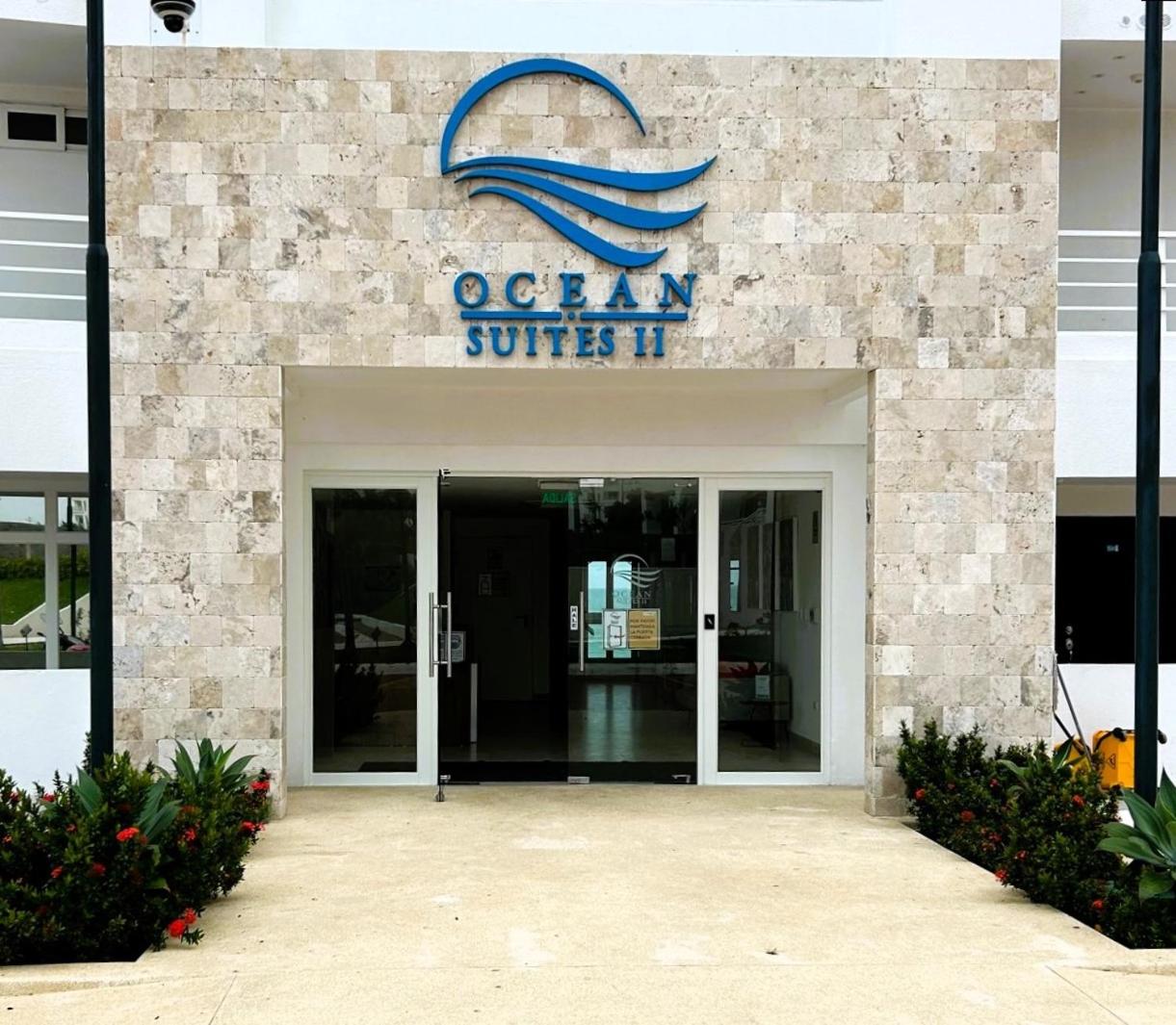 Apartamento Vacacional frente al mar en General Villamil Playas