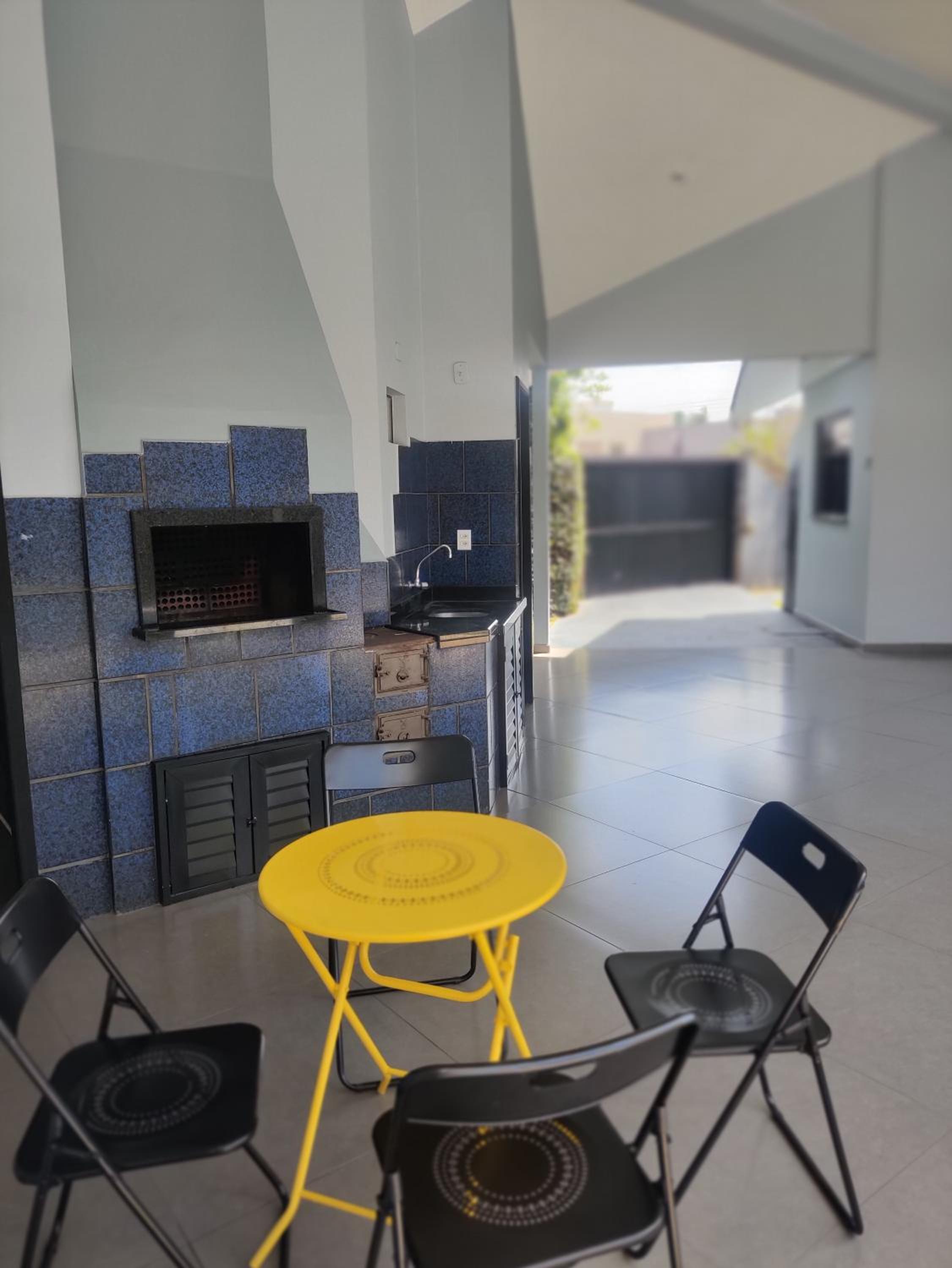 Casa 4 quartos com piscina