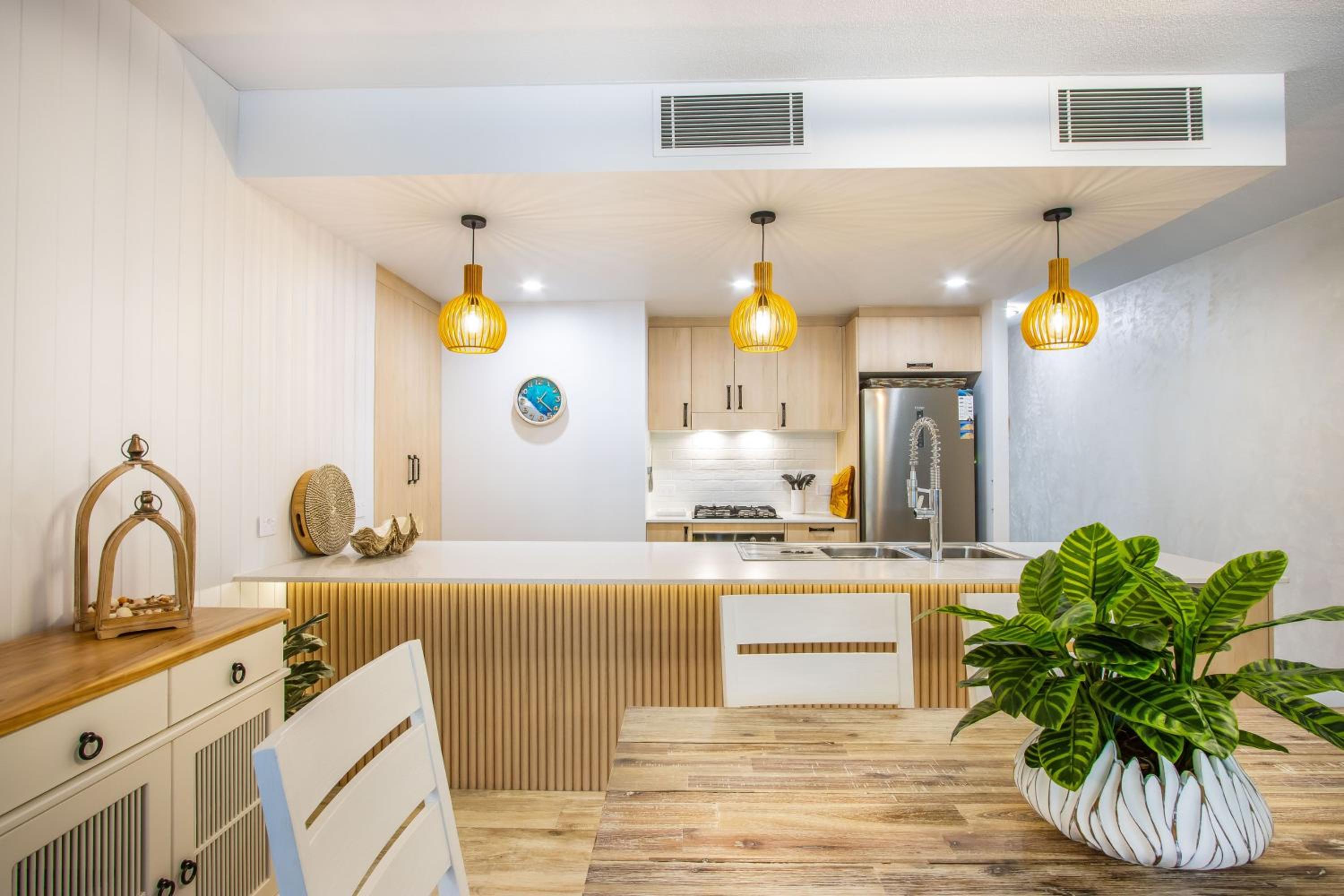 Drift North Beachfront Apartments - Private Apartments