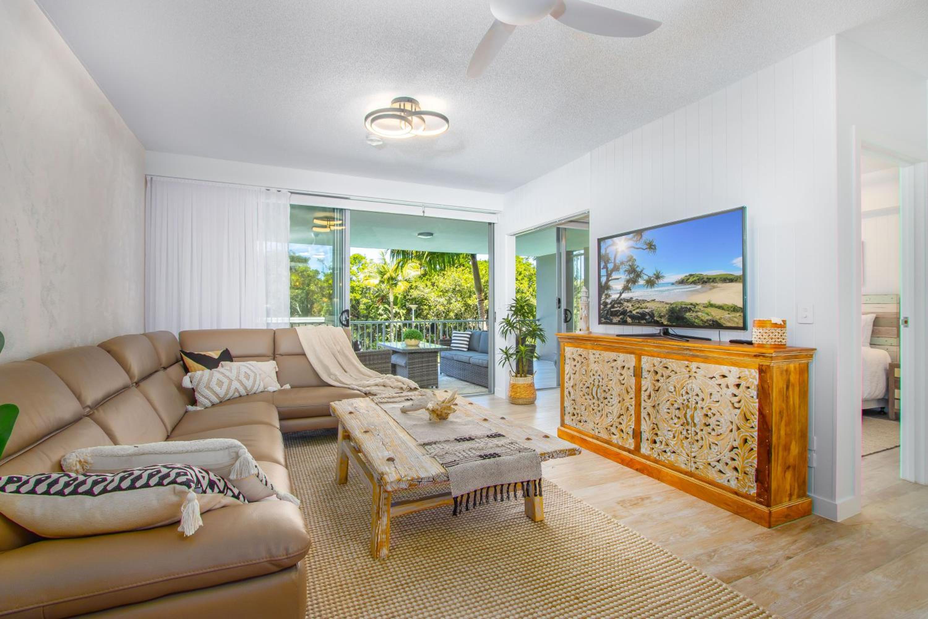 Drift North Beachfront Apartments - Private Apartments