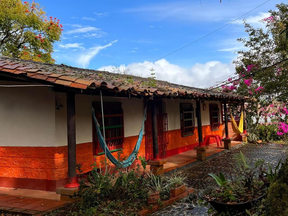 Maravilla de cabaña grupal 5-10 personas parking, wifi, campestre, cercana