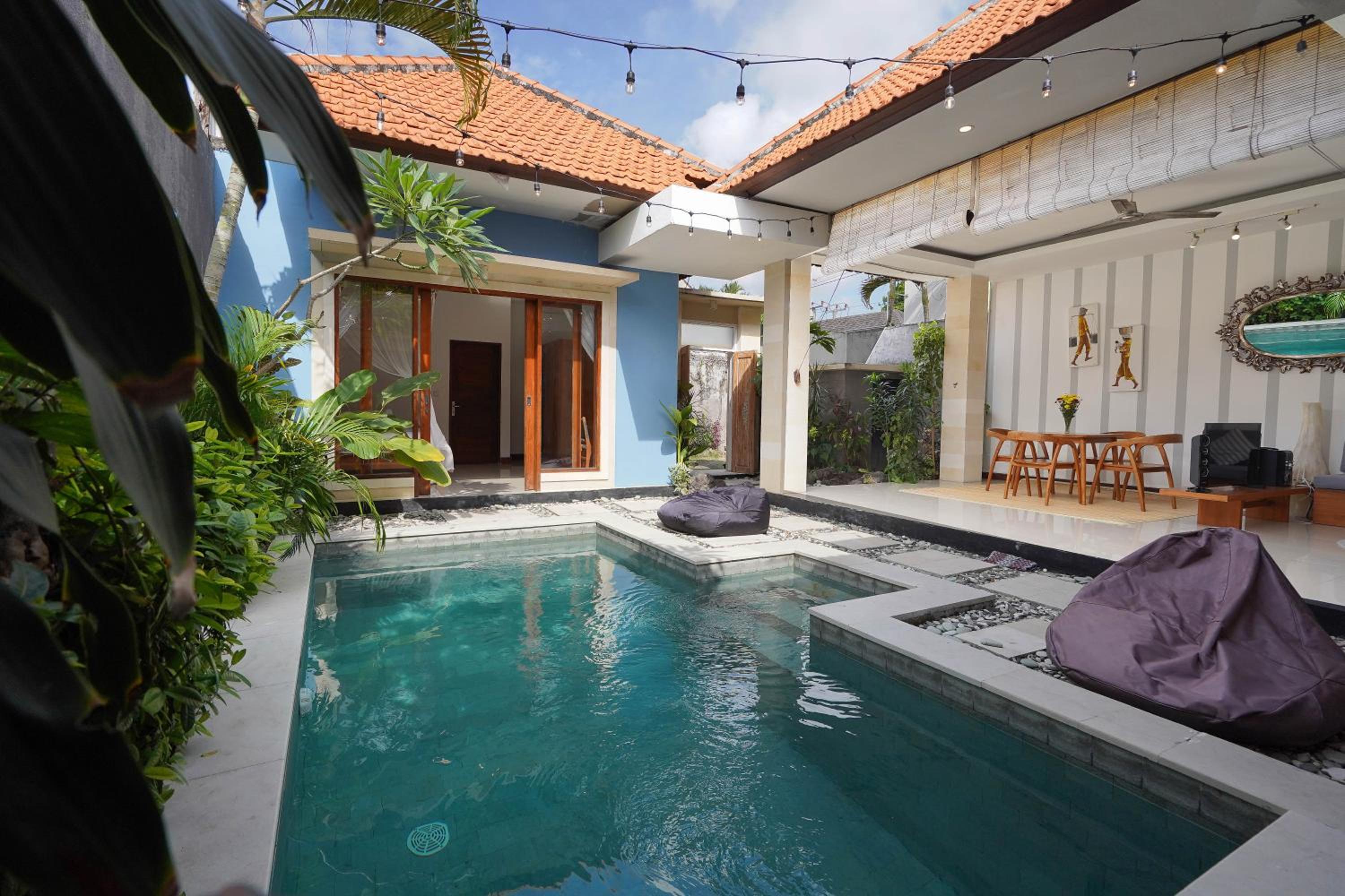 VILLA SCARLET view 3