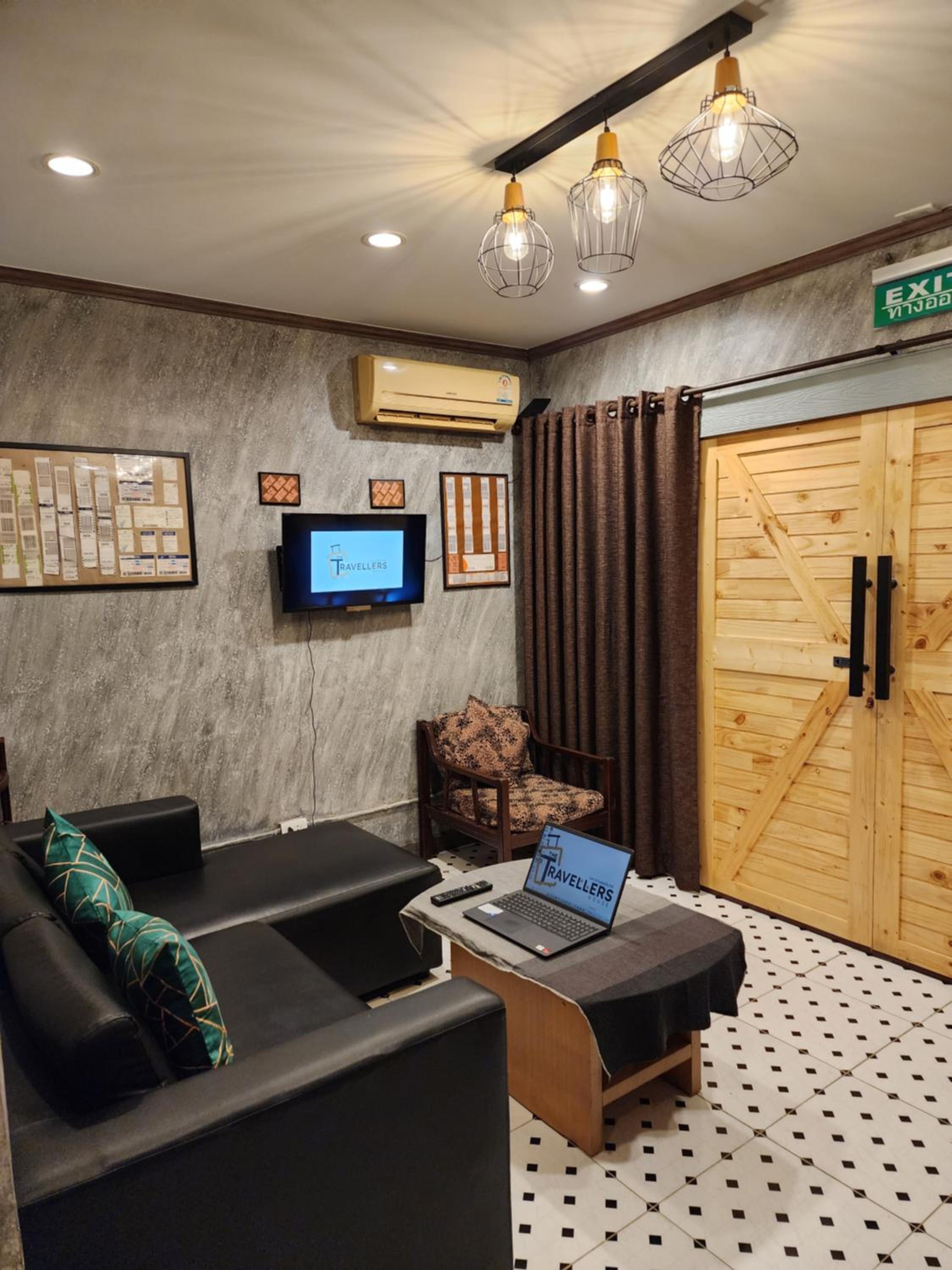 The Travellers House - Pet Friendly Accommodation