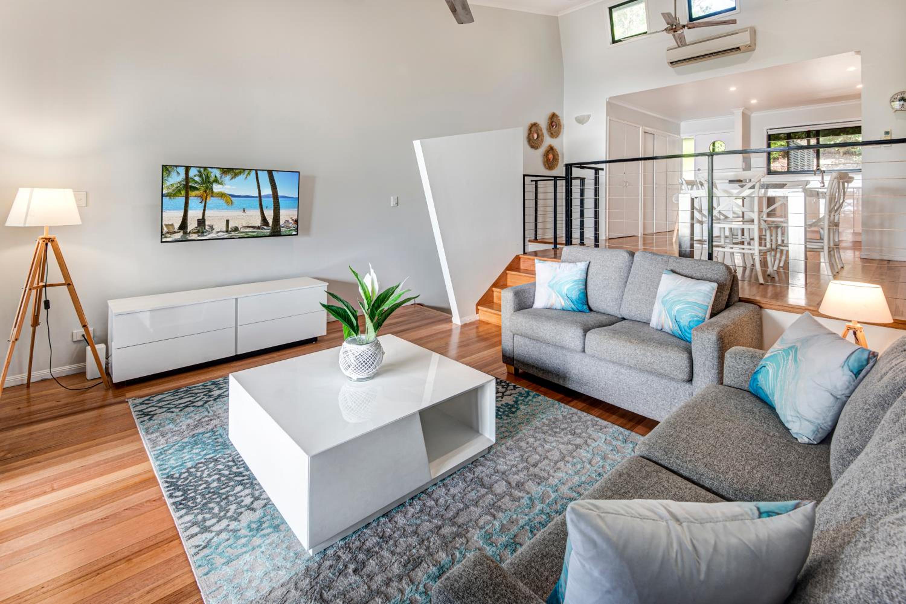 Panorama Apartments on Hamilton Island by HIHA