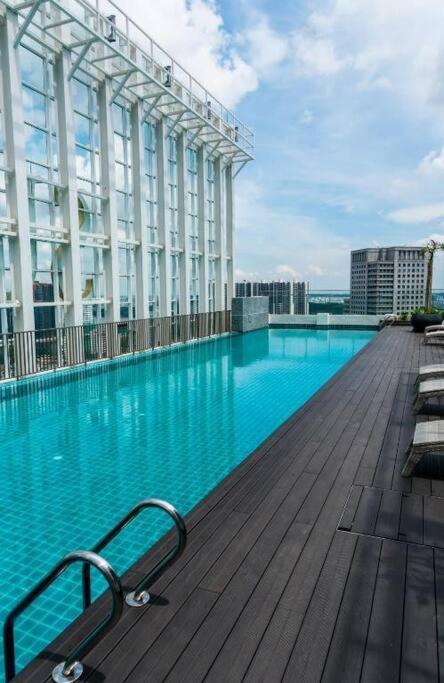 Cozy Suasana Suites Max 7pax