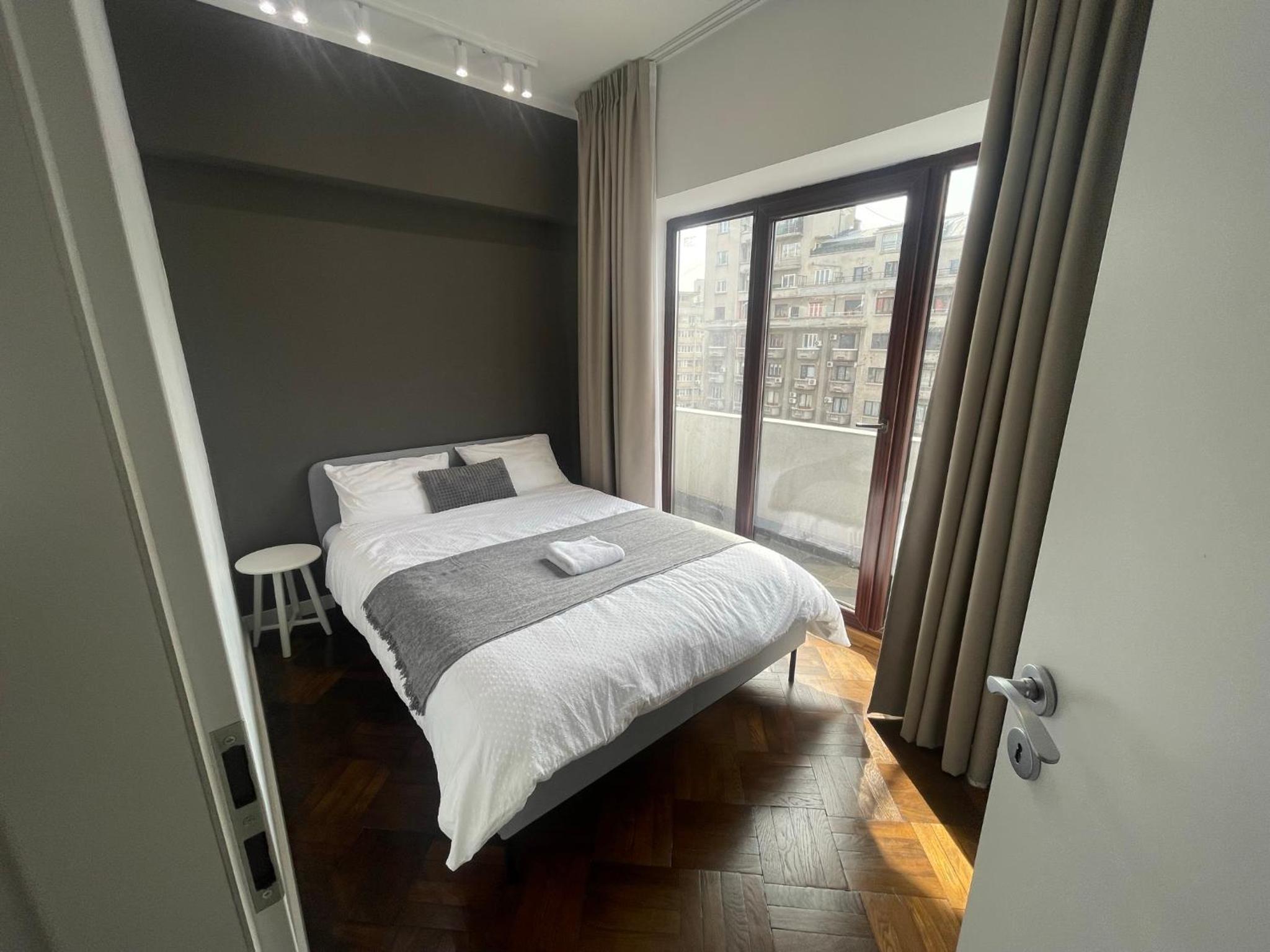 Elegant Two Bedrooms Apartment