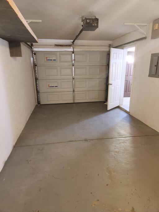 3 bedroom townhouse w garage blocks from the beach view 2