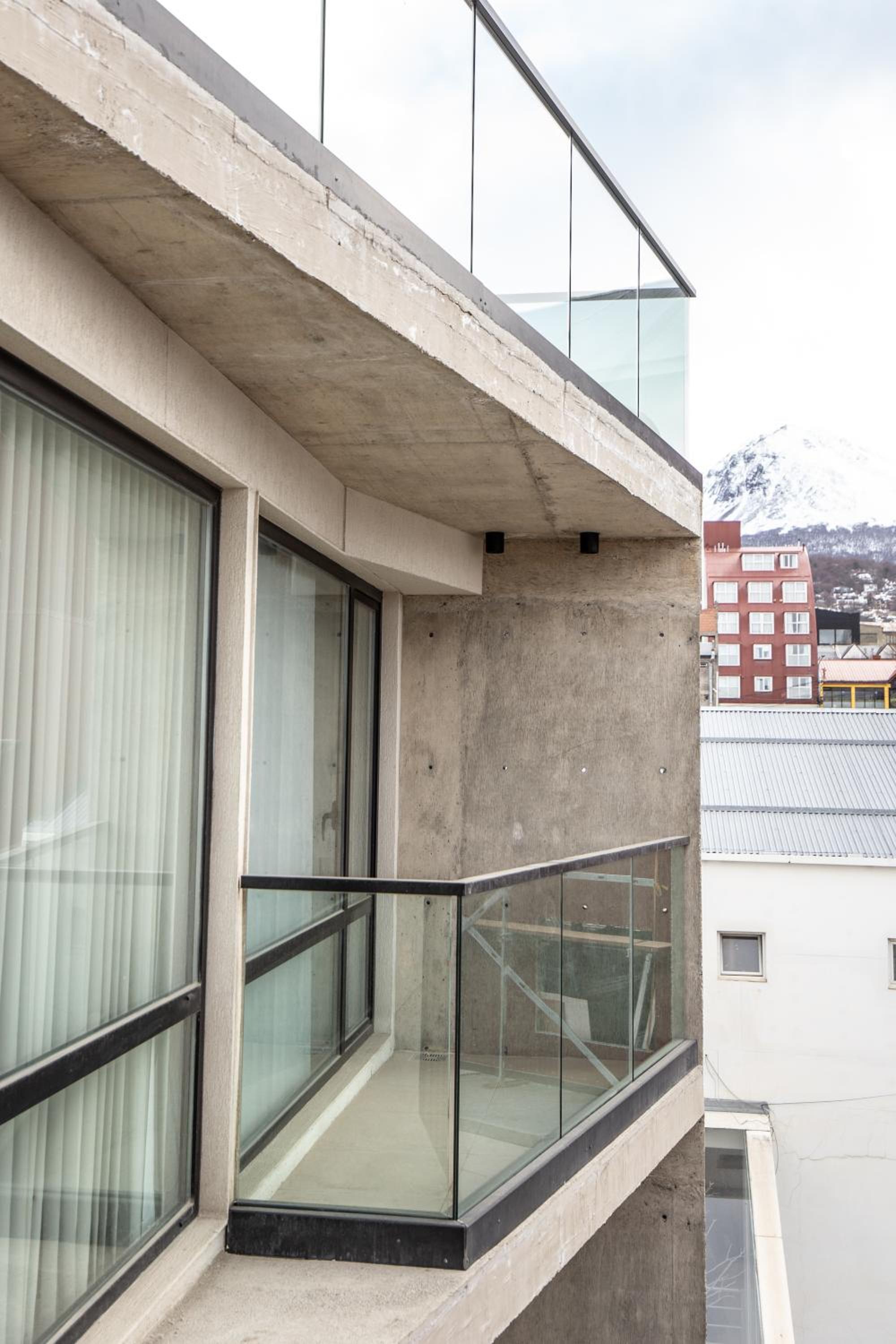 Hotel 54 Diseño Urbano - Image 1