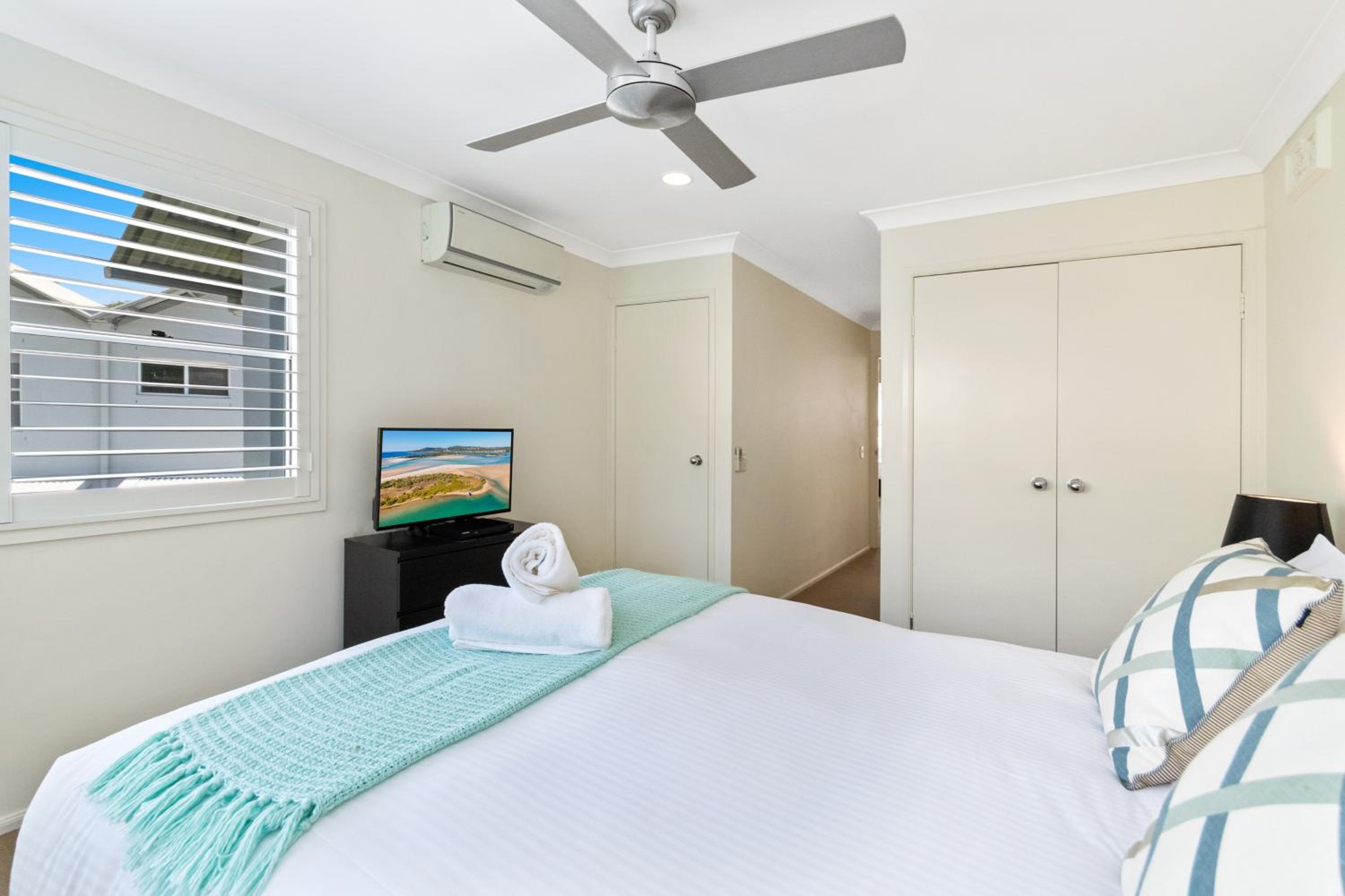 Noosa Entrance Waterfront Resort