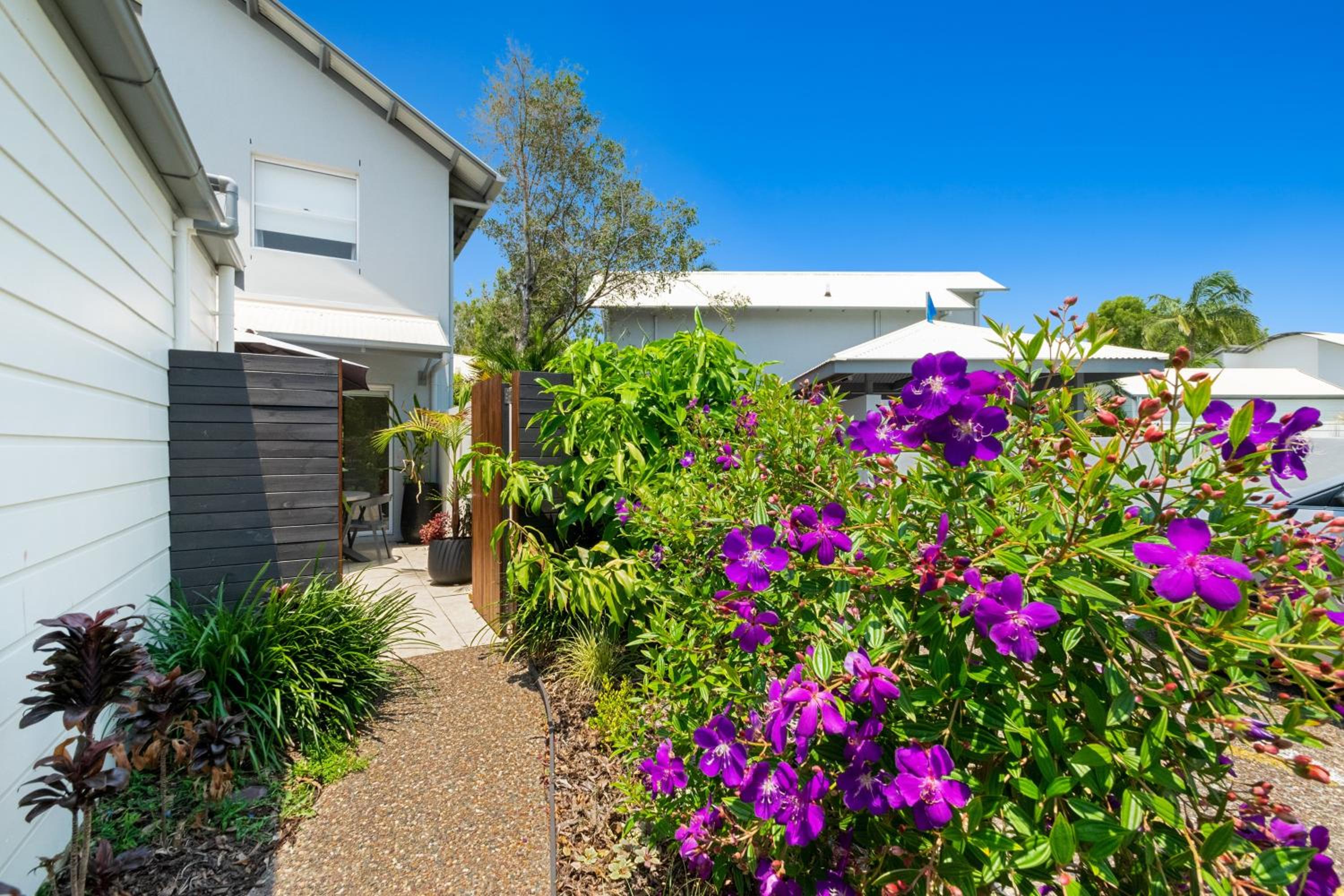 Noosa Entrance Waterfront Resort