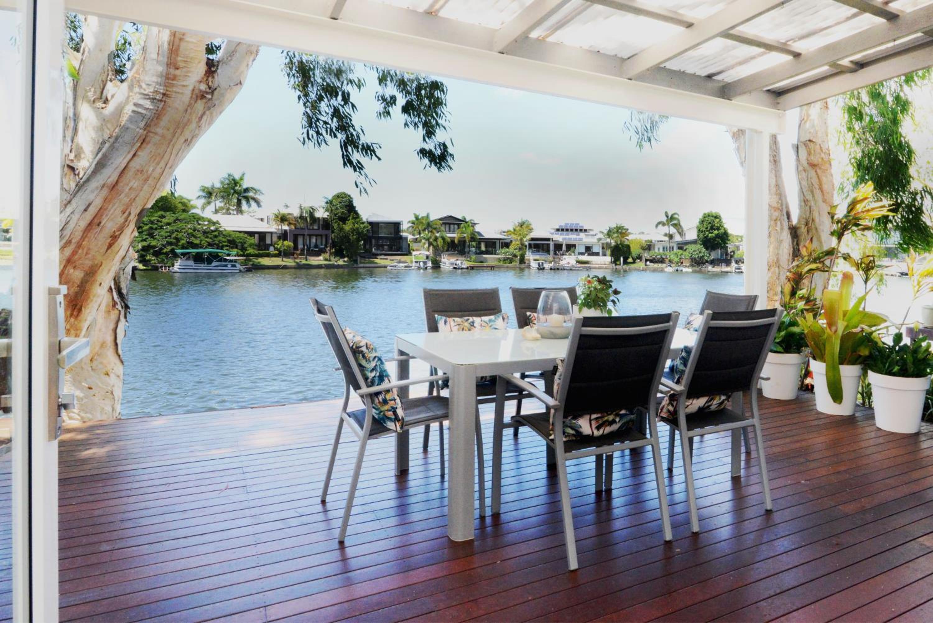 Noosa Entrance Waterfront Resort