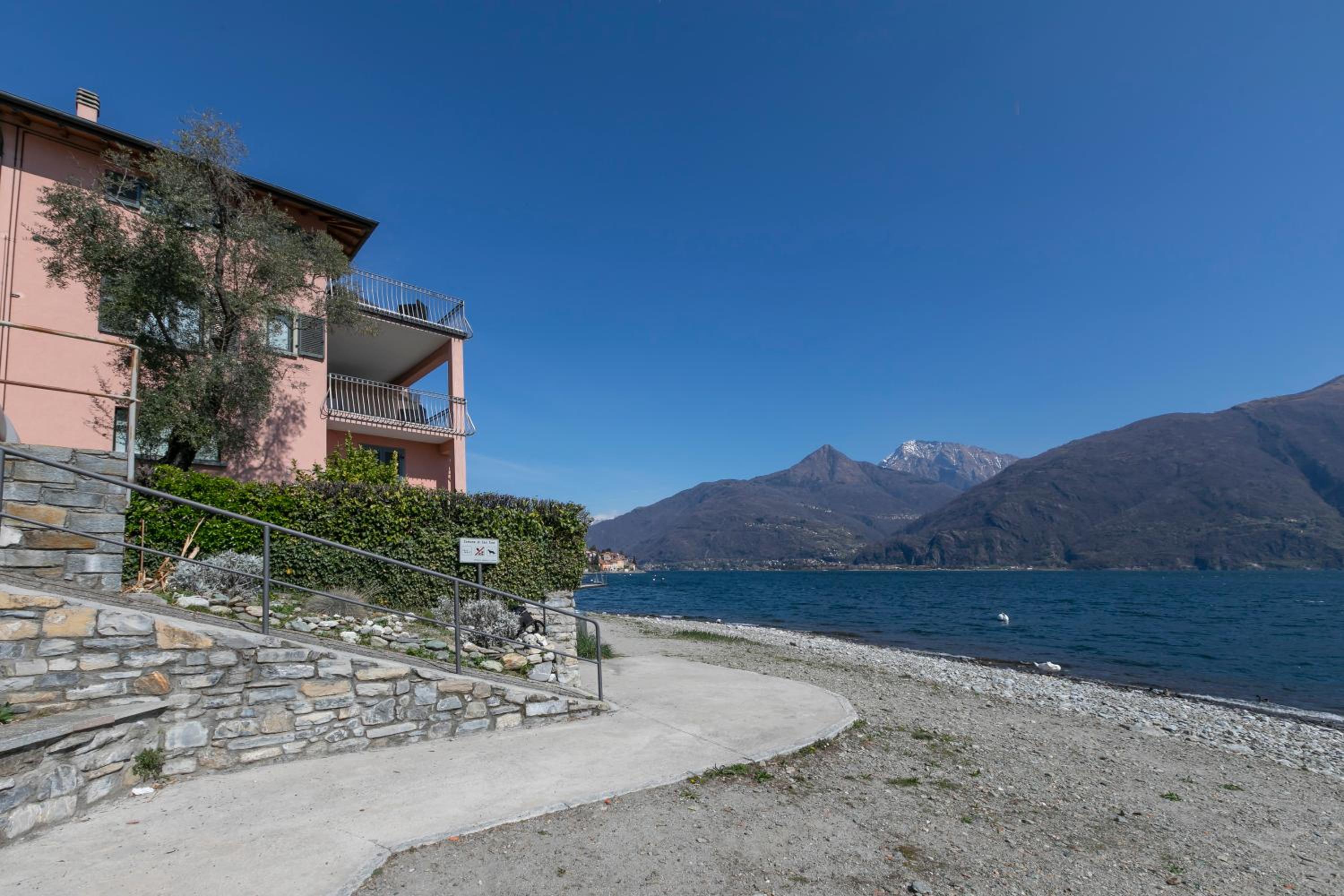 Garibaldi Lake view Apartments