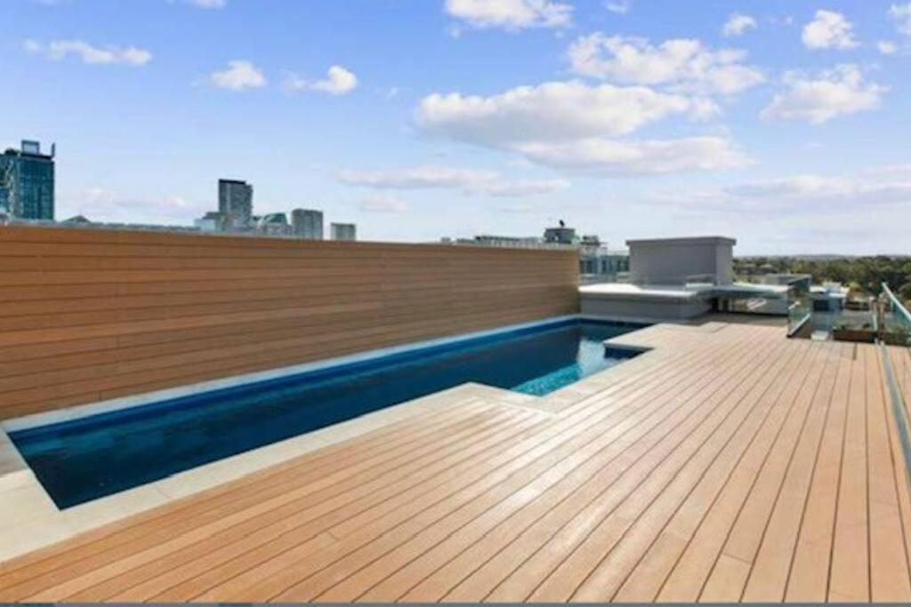 One Bedroom with Roof Top Pool