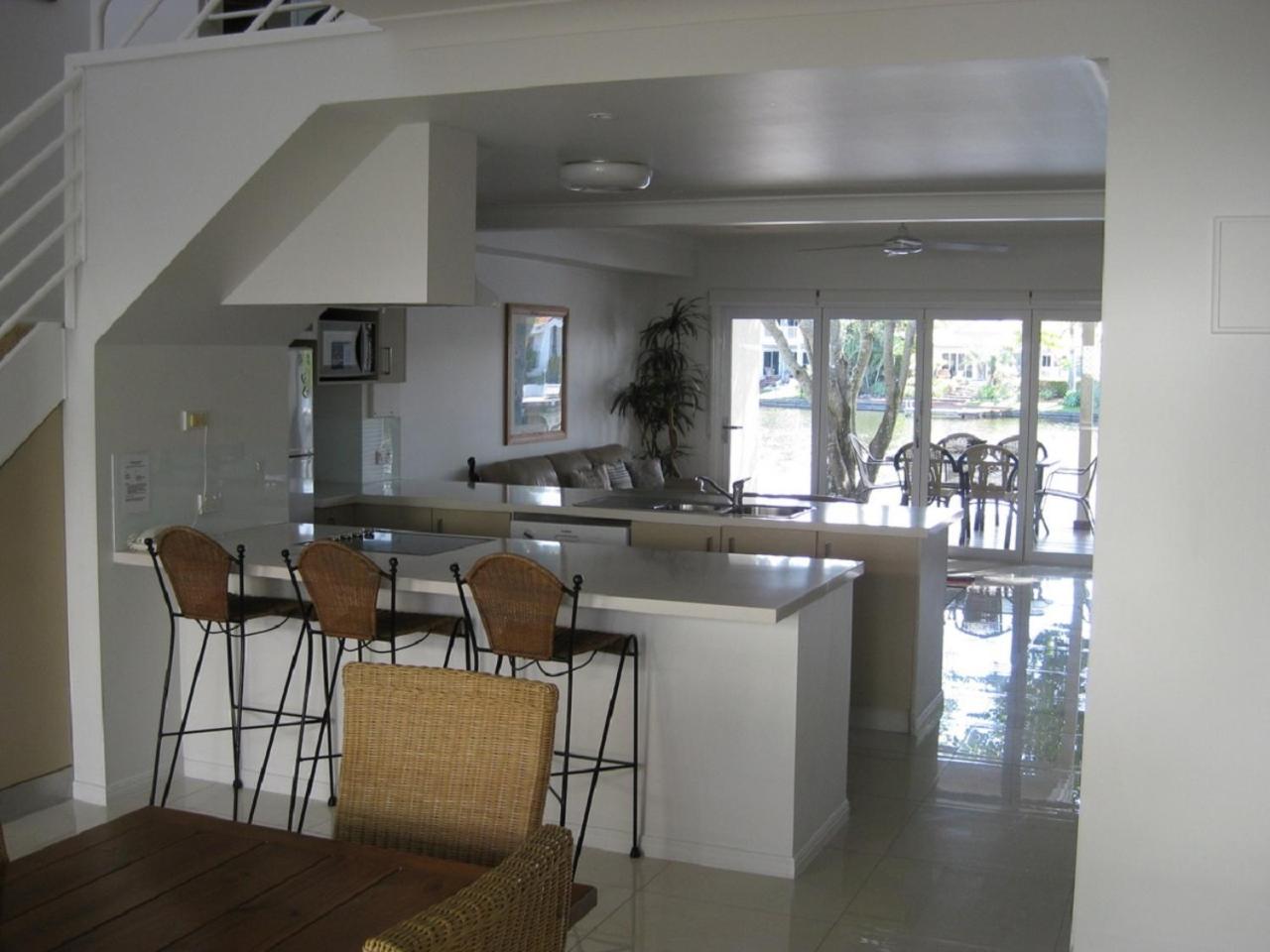 Noosa Entrance Waterfront Resort