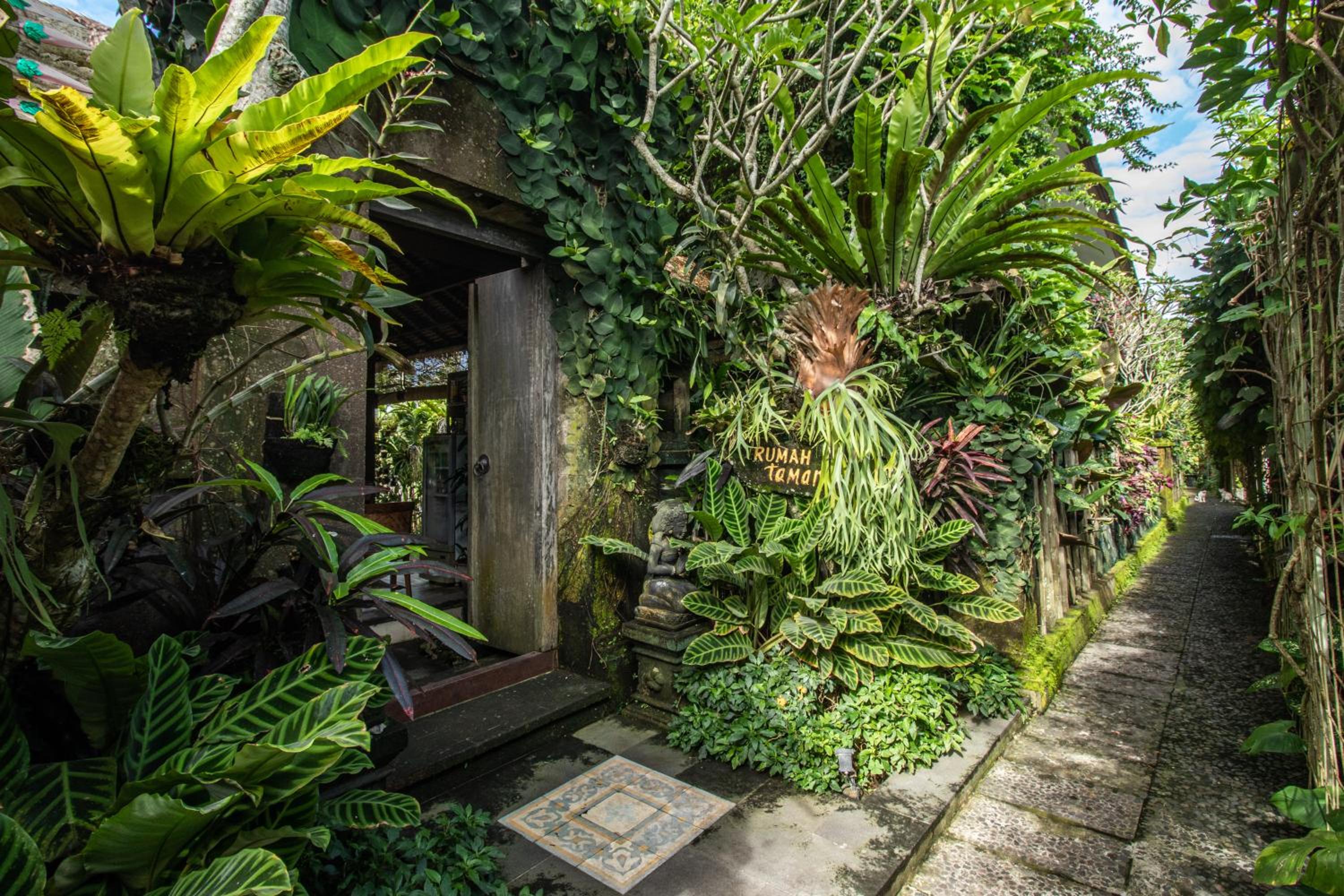Rumah Taman