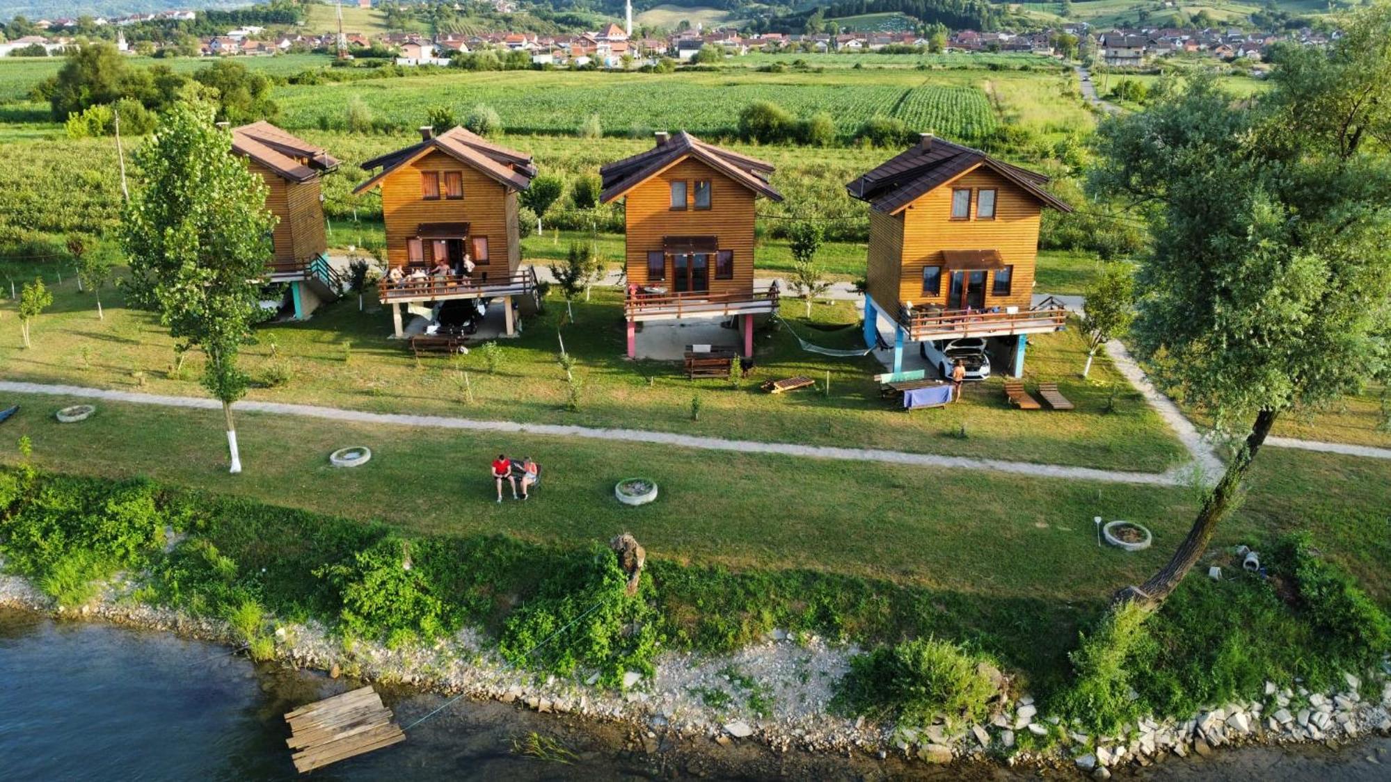 Holiday homes Piralo