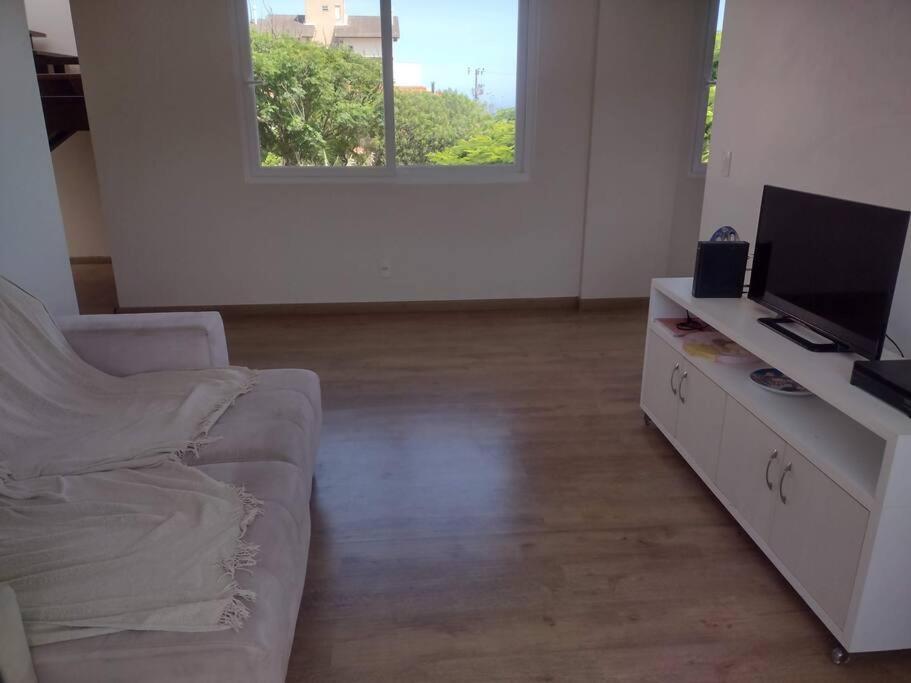 Vila Roque linda casa com vista panorâmica da Praia dos Açores