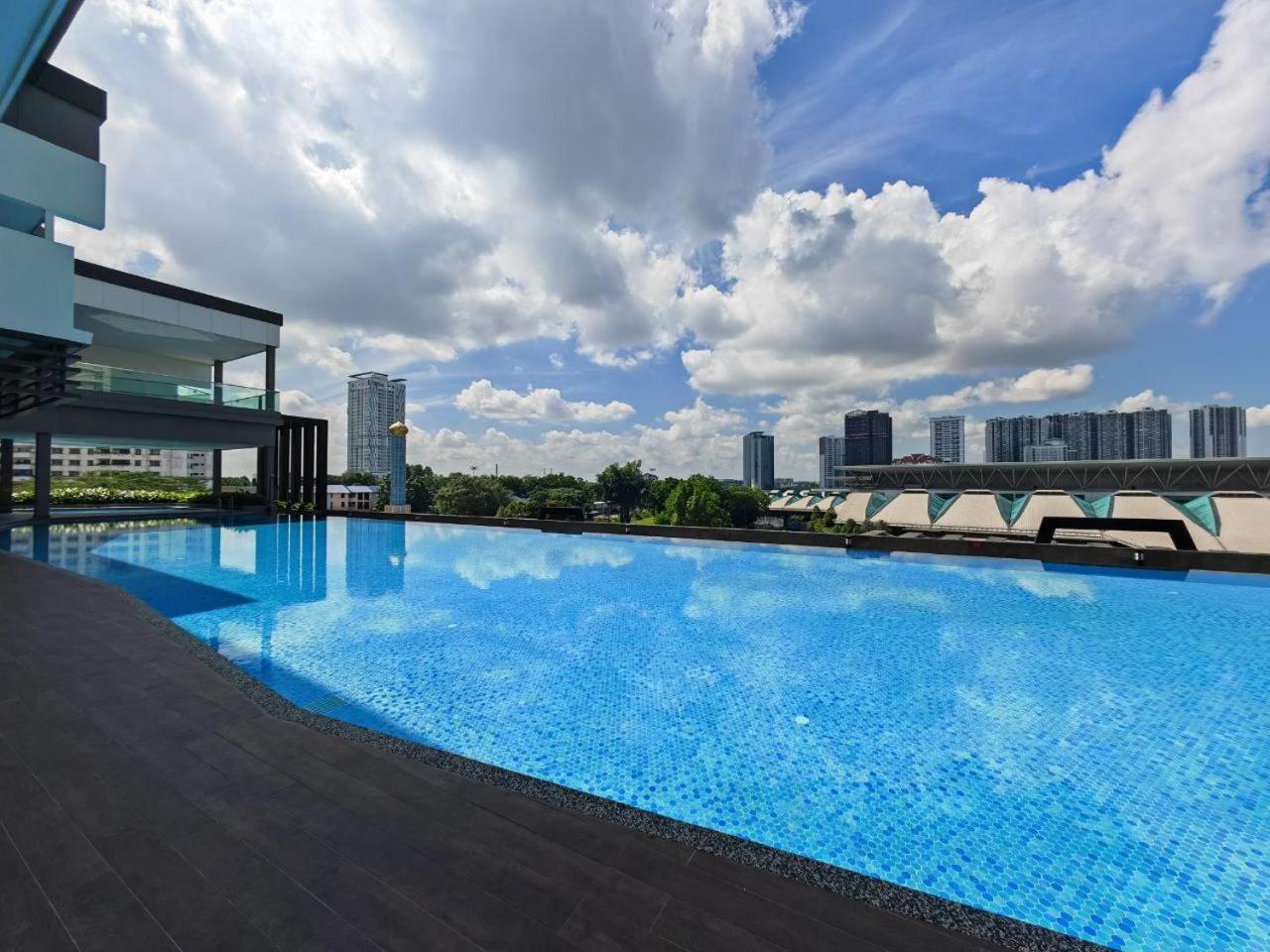 Twin Tower Residence JB City by SC Homestay