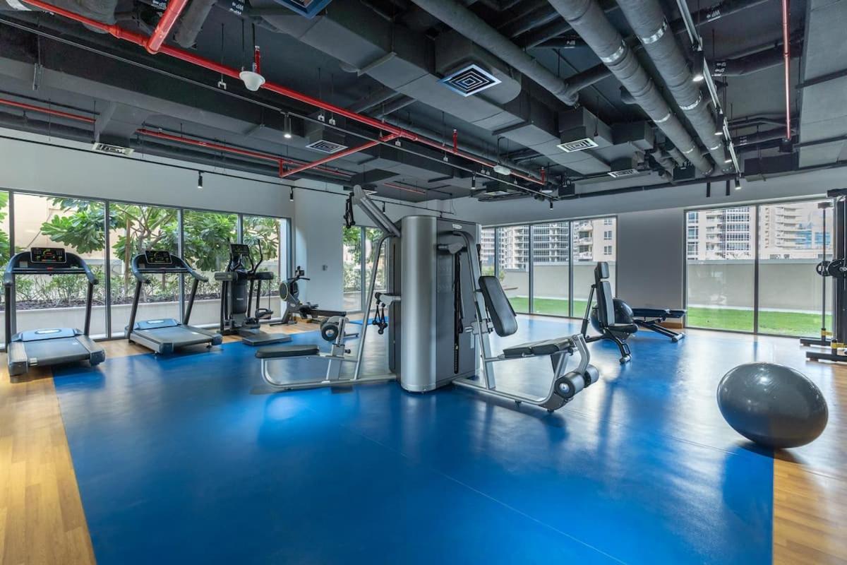 Burj Khalifa View - 2BR and Maid - Downtown