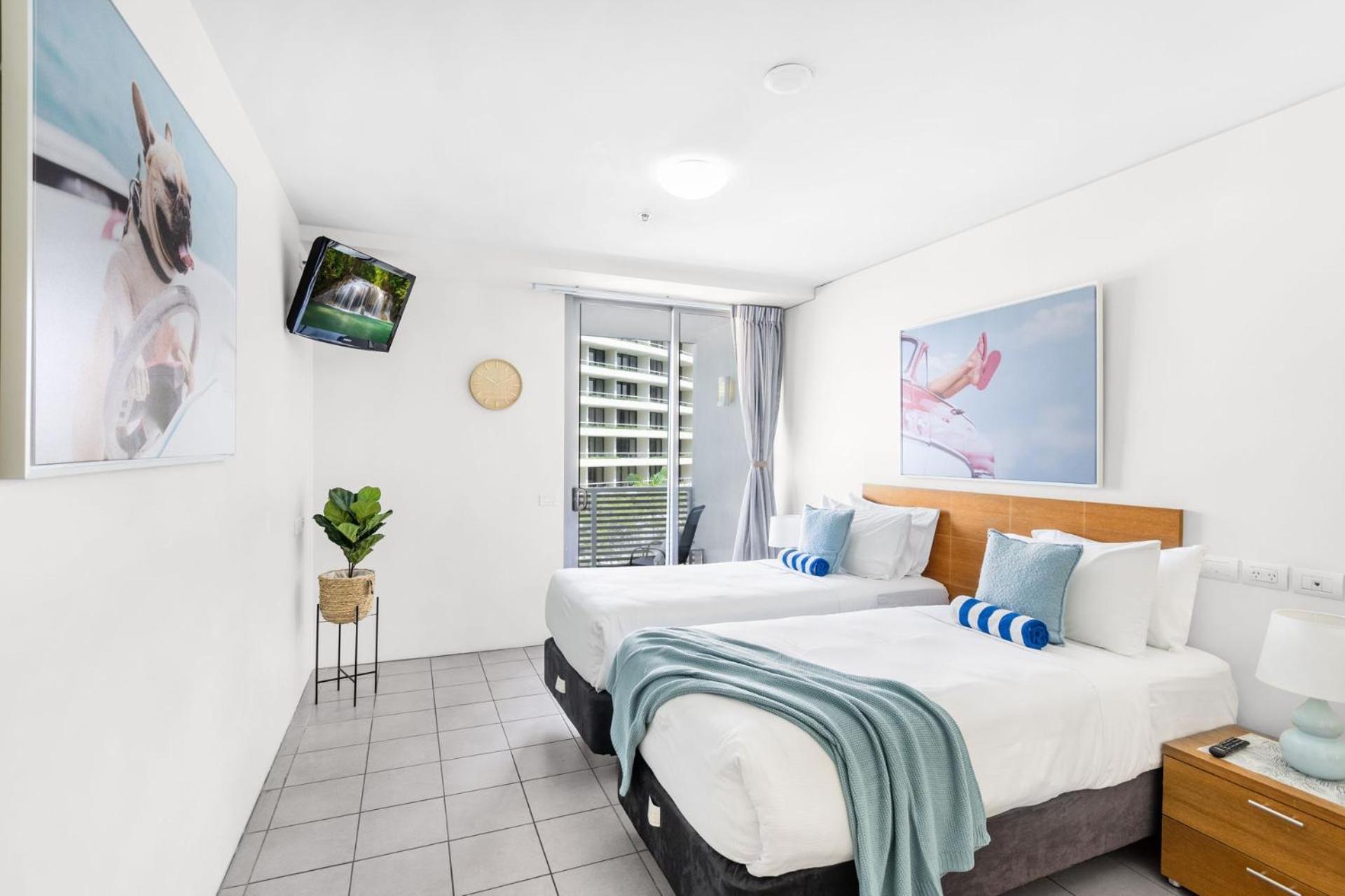 Belle Escapes Harbour Lights Waterfront Apartment 501-502