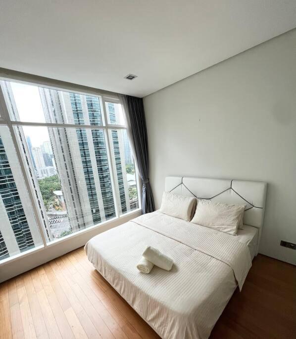 Soho Suites, Centrally Located at KL City Centre