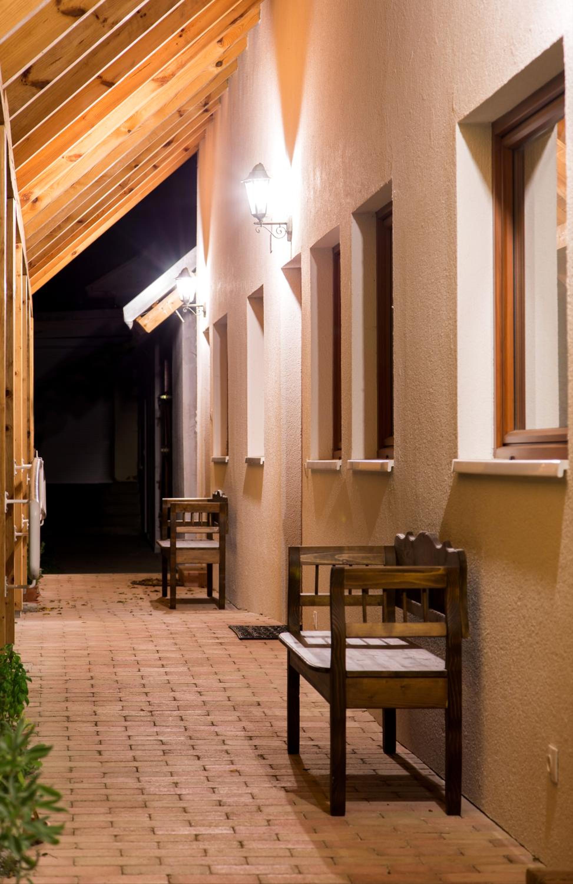 Almafás Jakuzzis Apartmanház Őrség