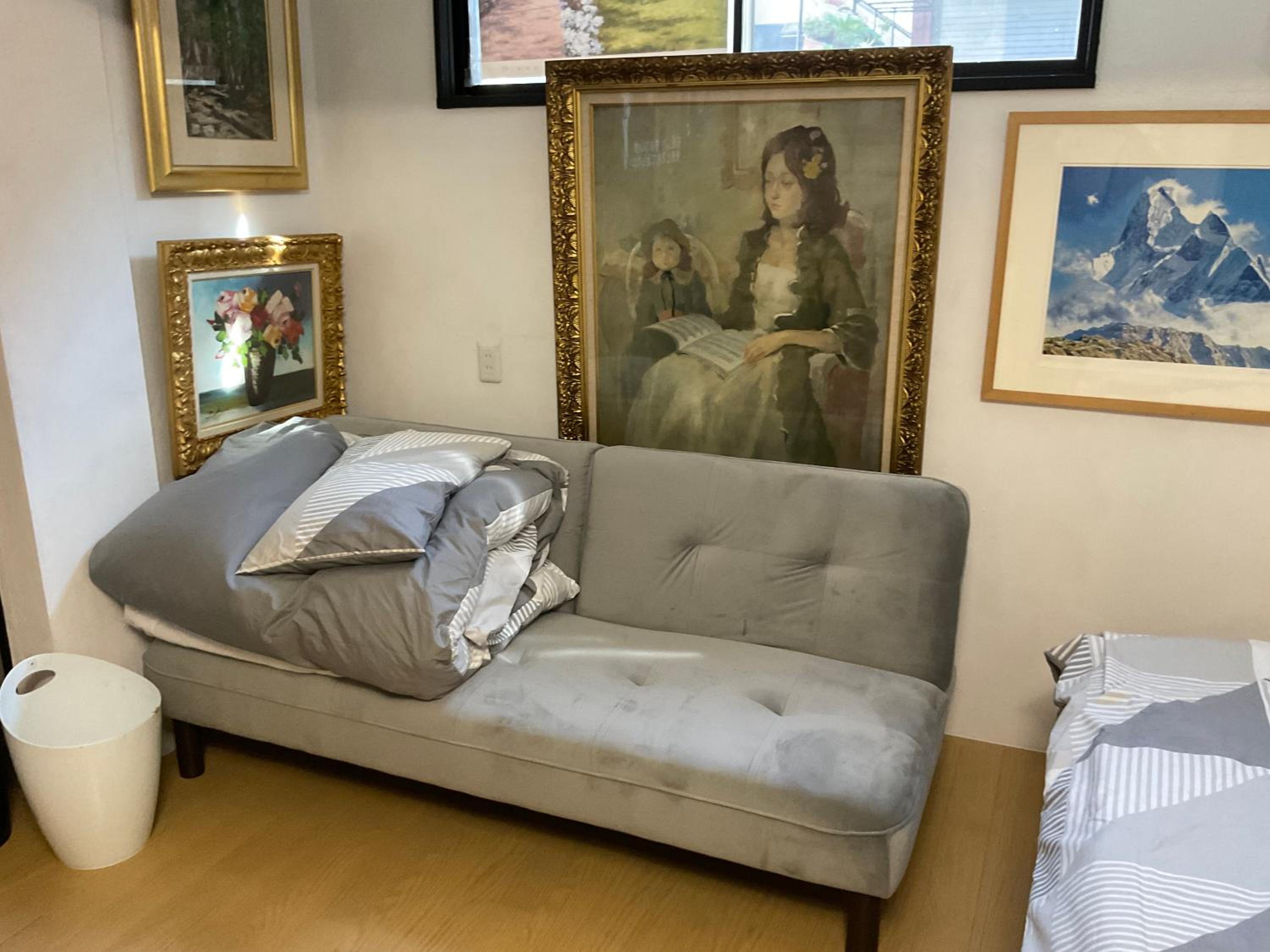 Gallery Compass- Art Stay with Breakfast Free Parking