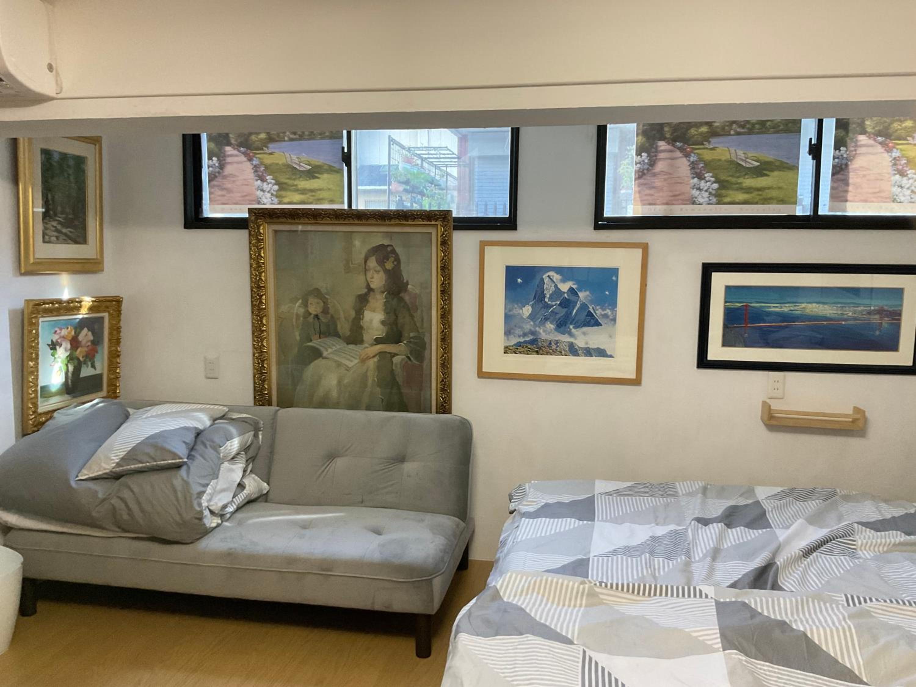 Gallery Compass- Art Stay with Breakfast Free Parking