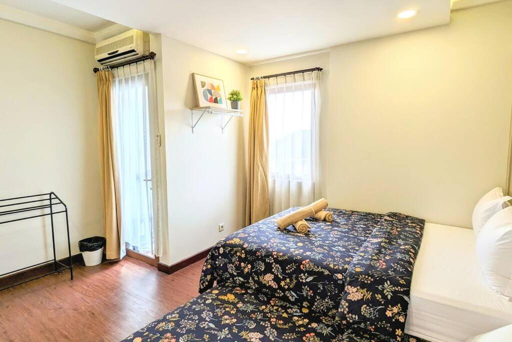 Cottonwood Country Apartment at Majesty 715 view 5