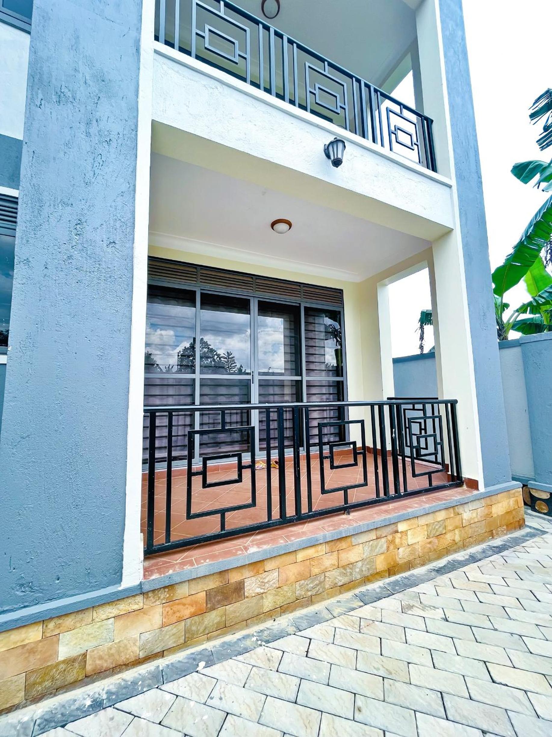 Apartment unit- Urban chills view 3