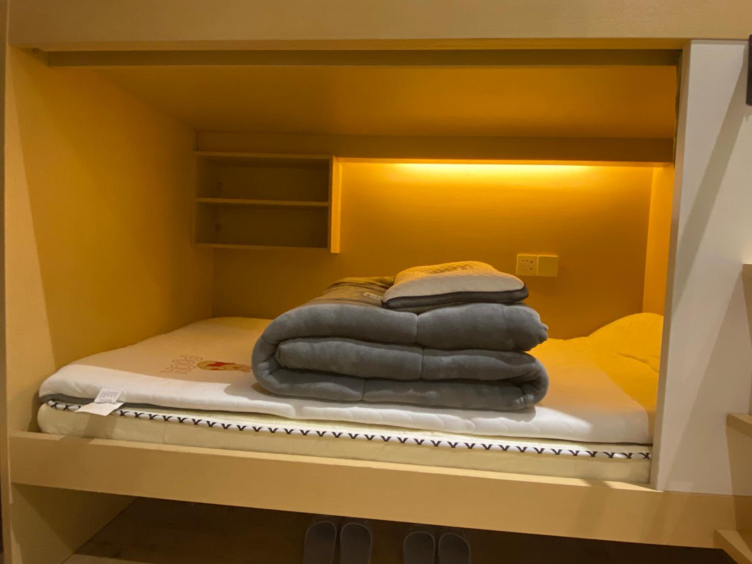 Chengdong Yishu Inn Youth Hostel