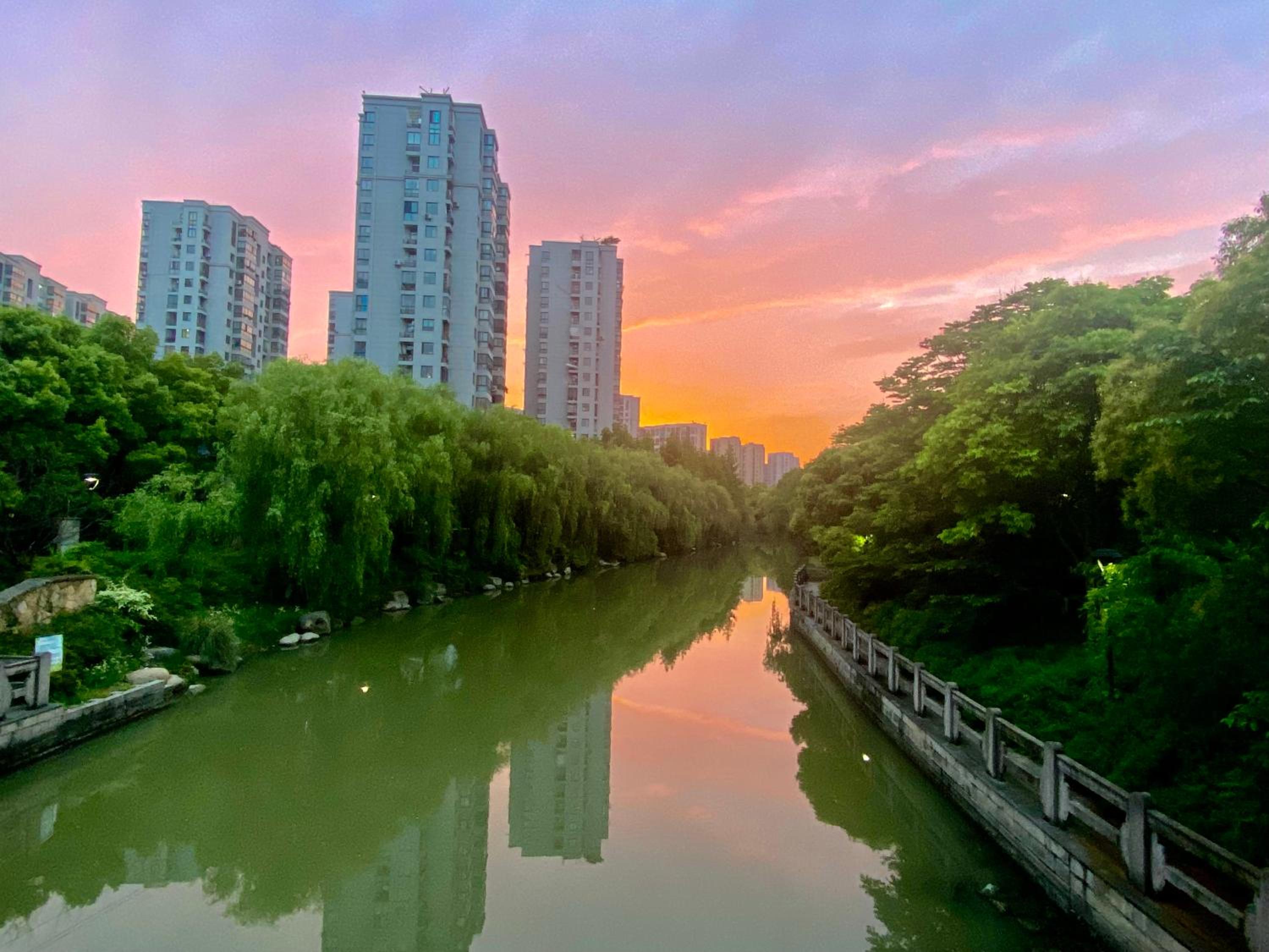 Chengdong Yishu Inn Youth Hostel